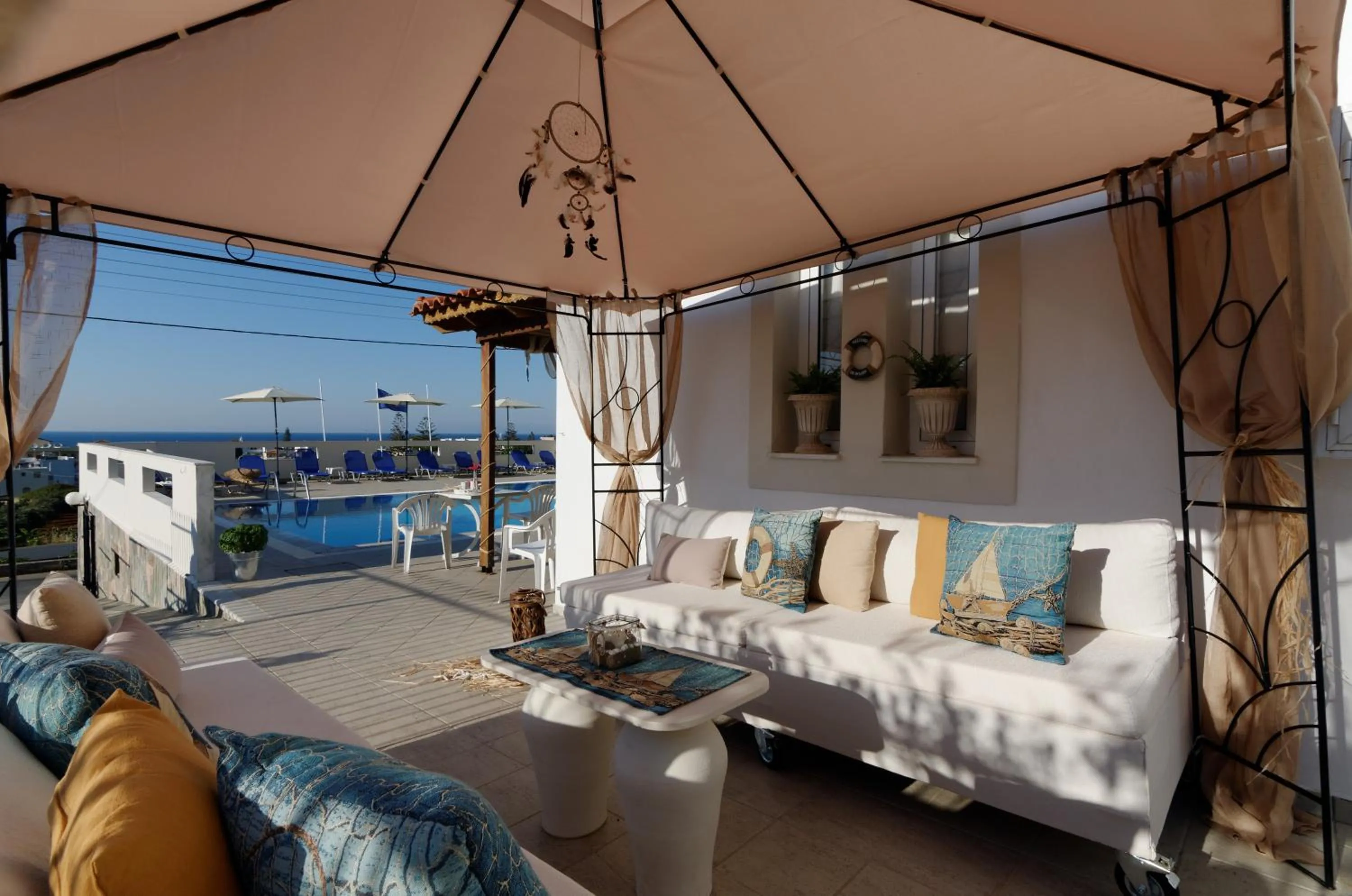 Aglaia Apartments