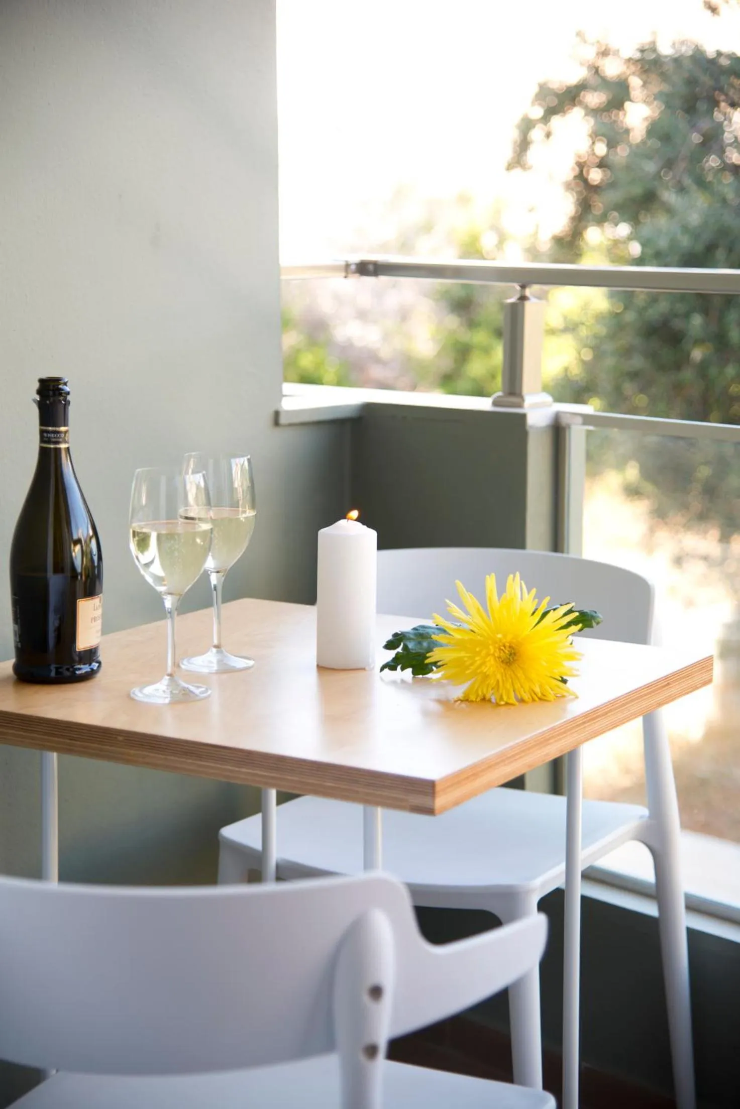 Garden view in Sunshine Studios