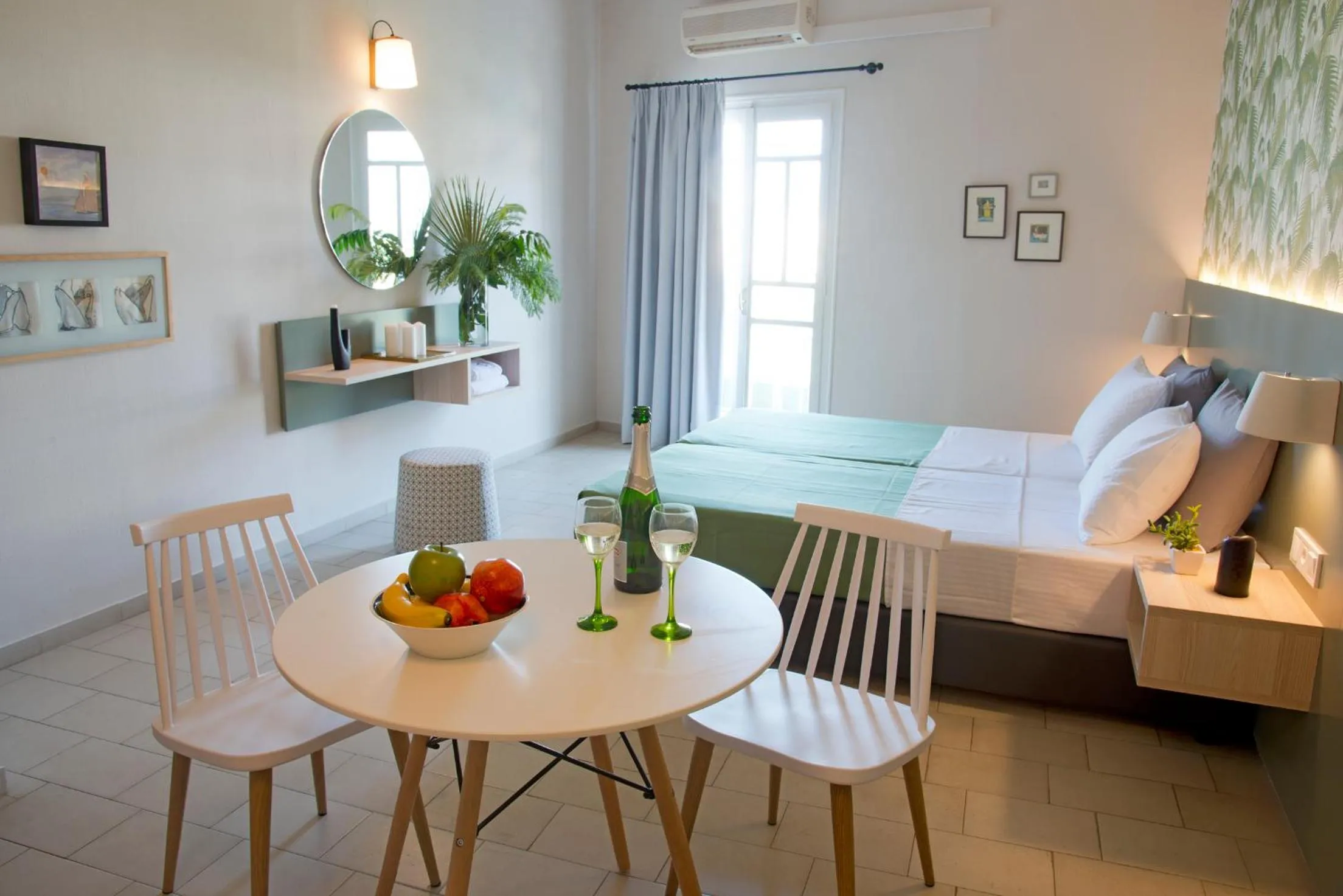 Bedroom in Sunshine Studios