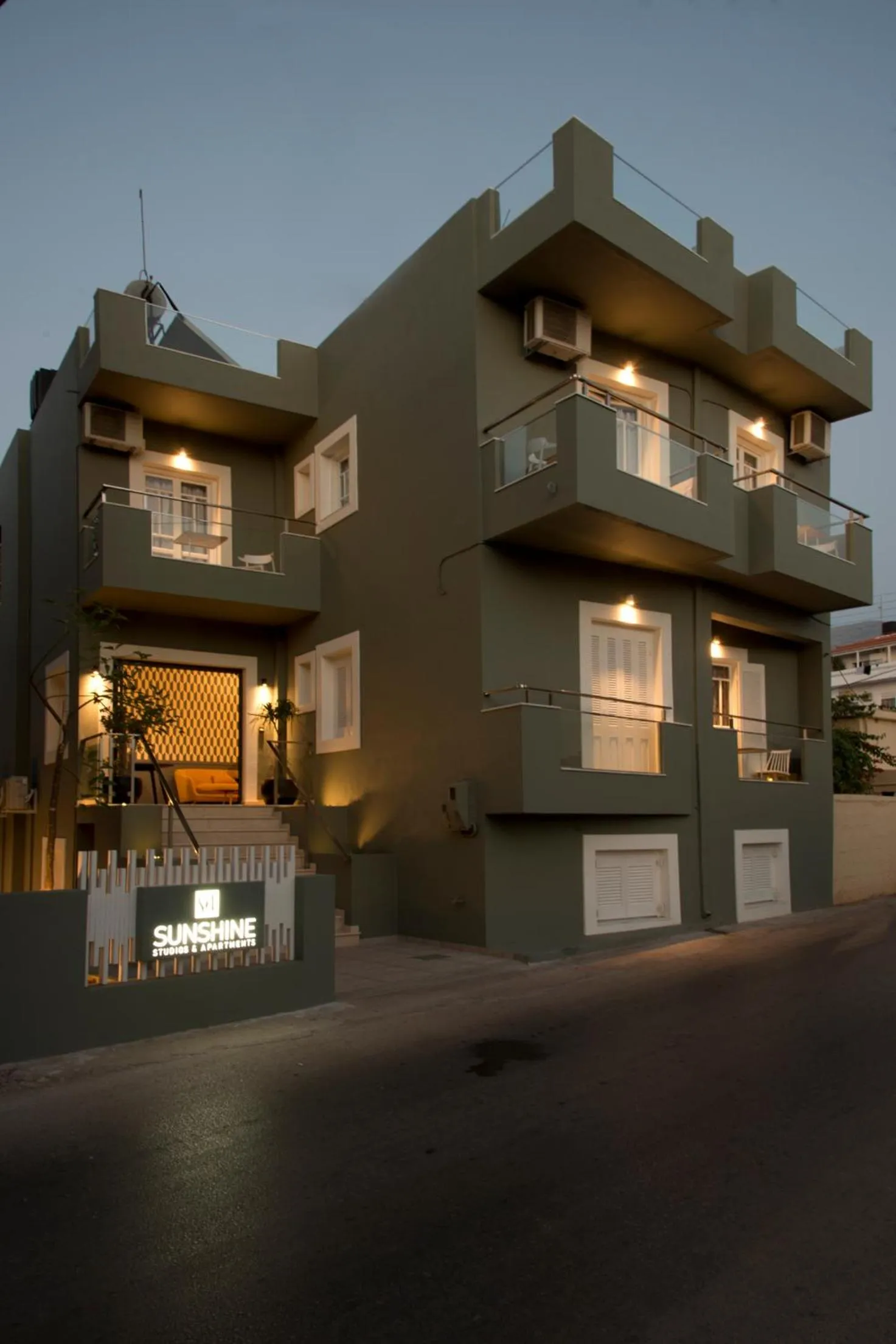 Property building in Sunshine Studios