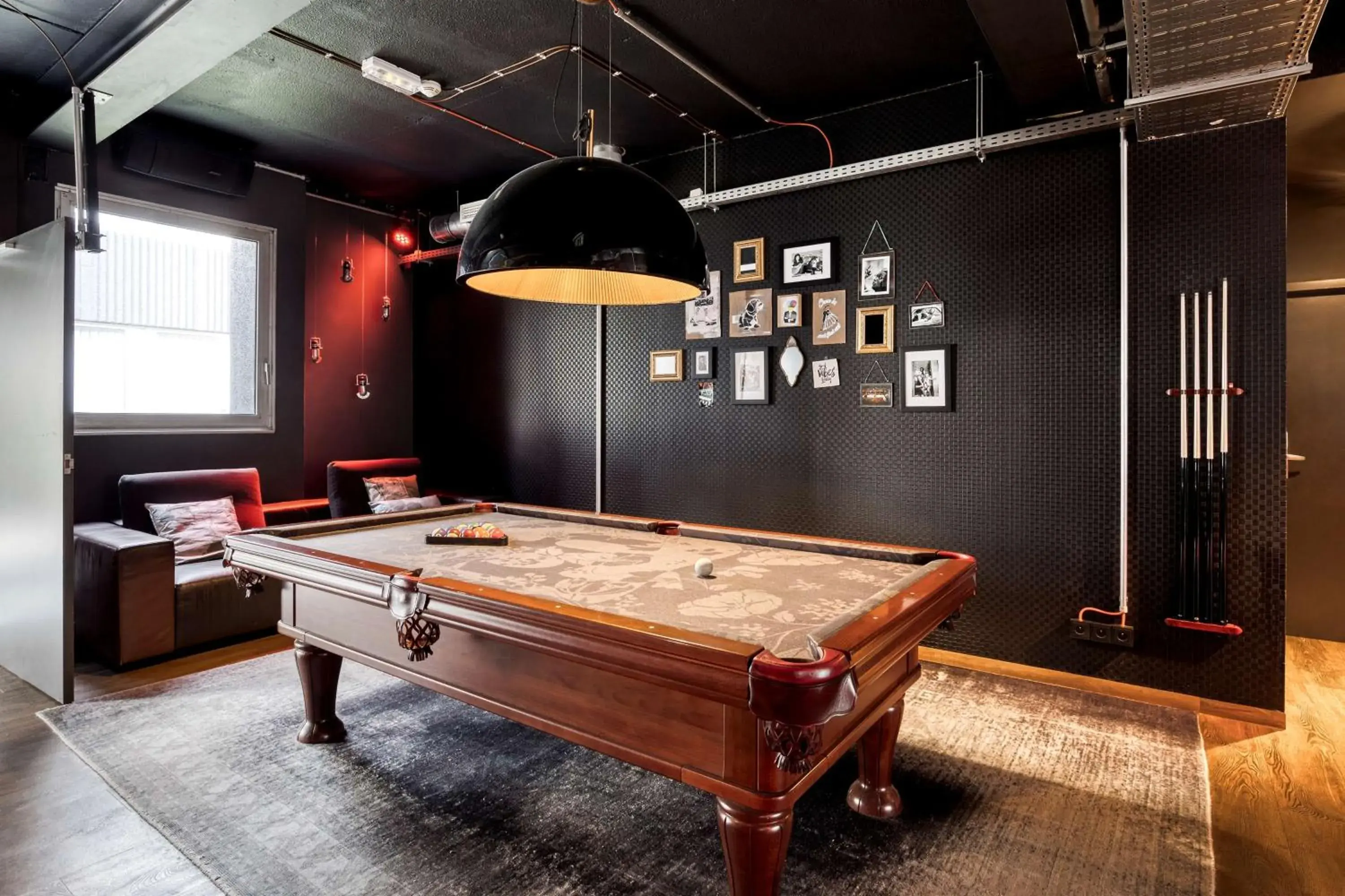 Lounge or bar in Pentahotel Brussels Airport Lounge or bar in Pentahotel Brussels Airport