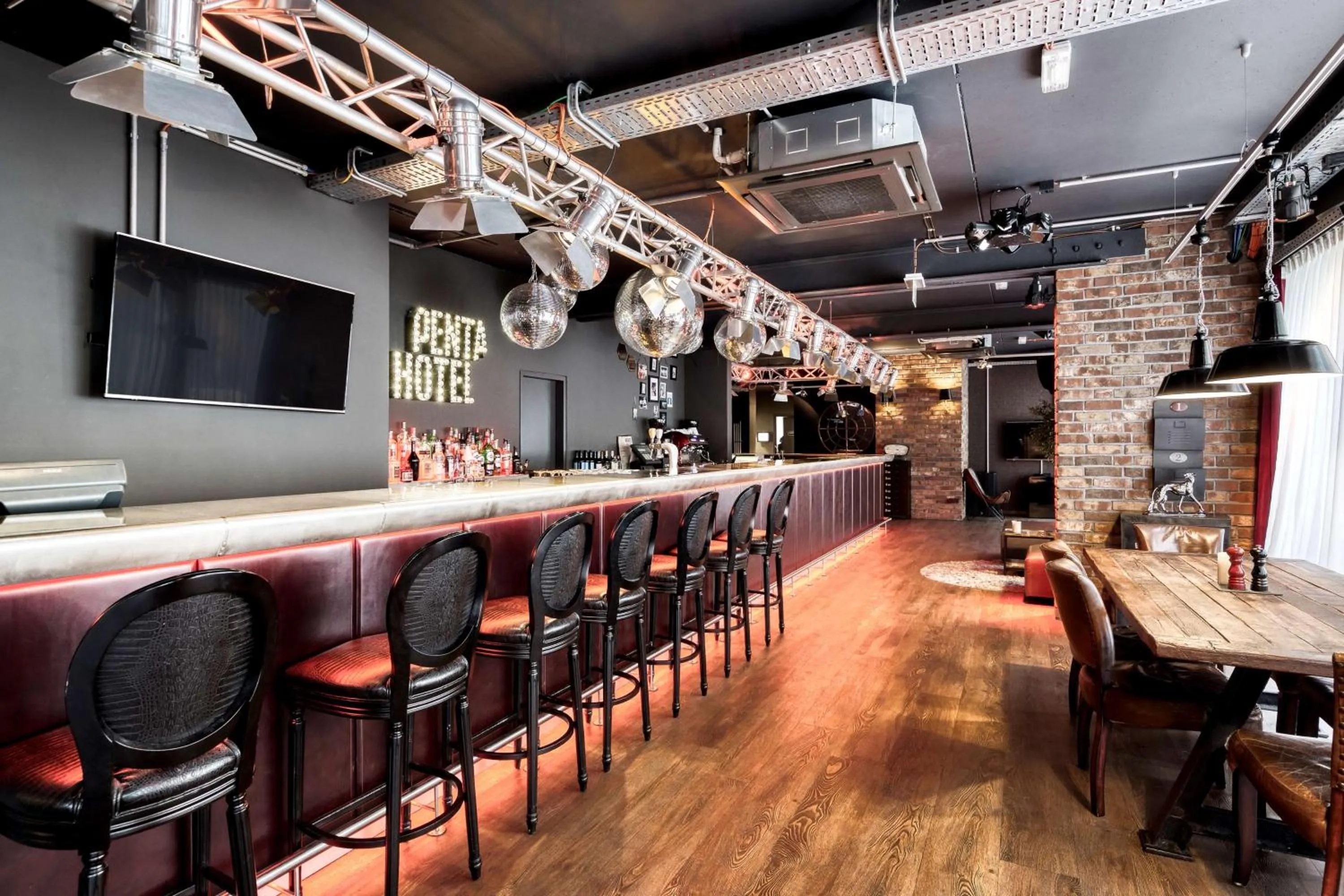 Lounge or bar in Pentahotel Brussels Airport