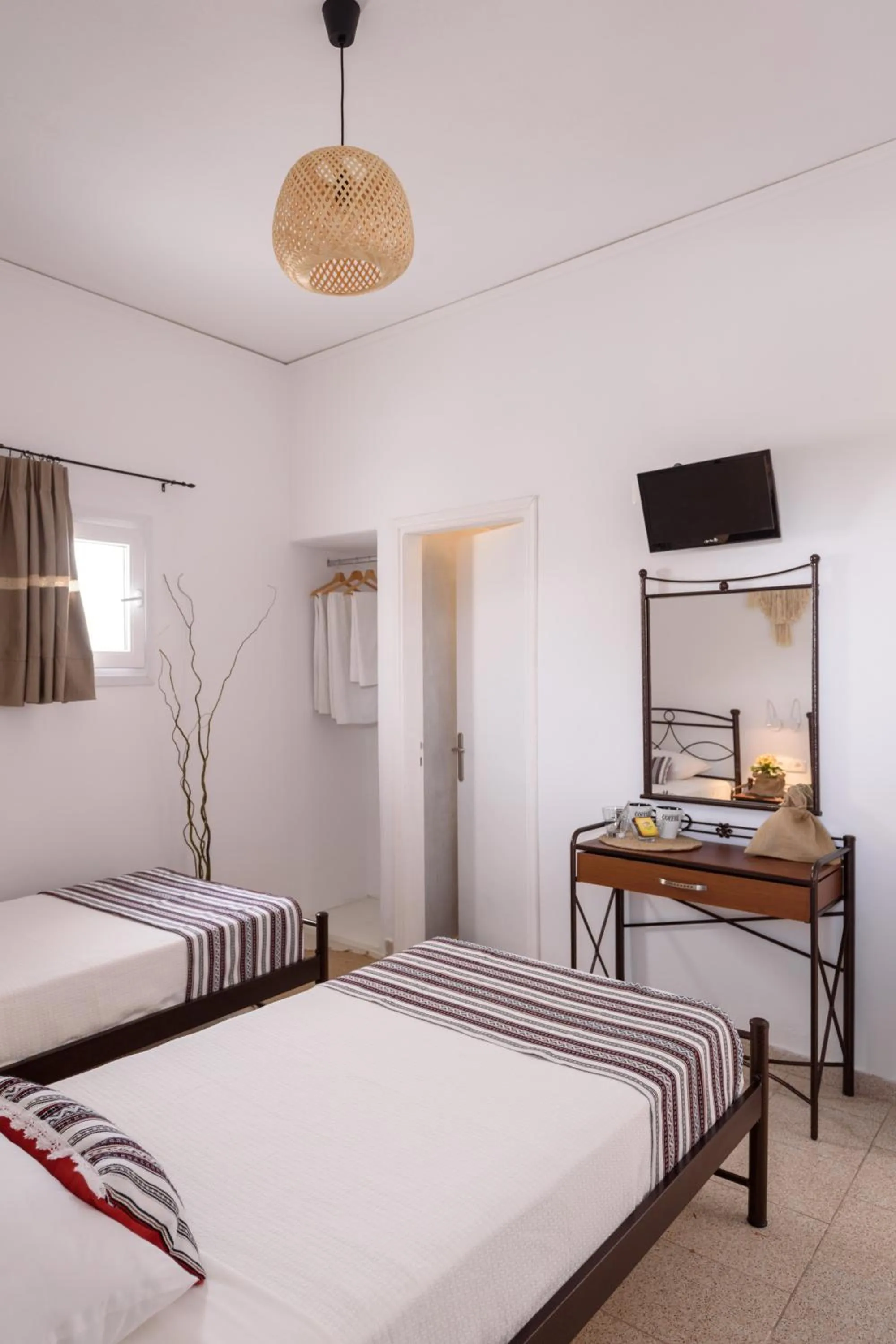 Bed in Cal Day Rooms Santorini