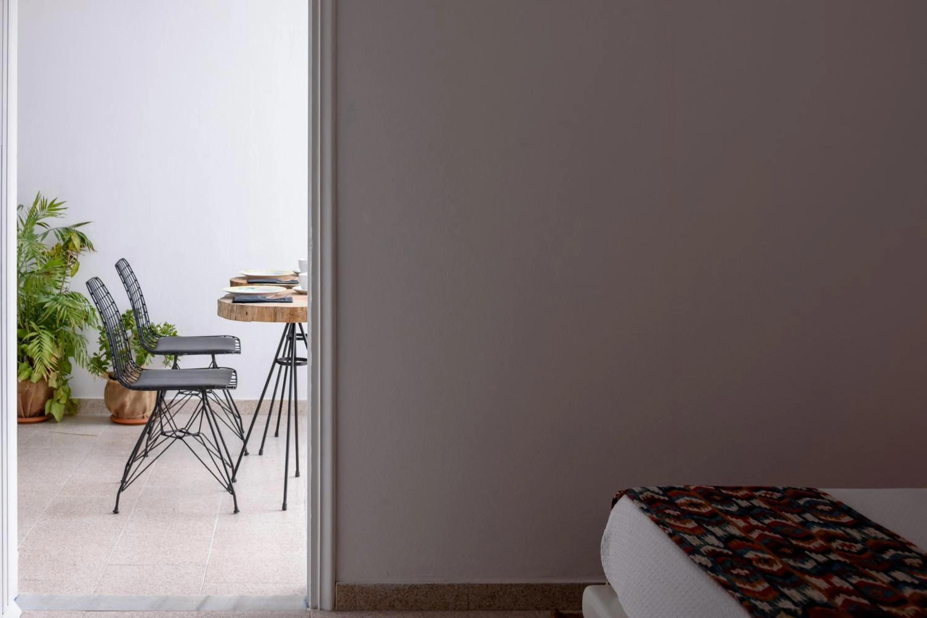 Patio, Bed in Cal Day Rooms Santorini