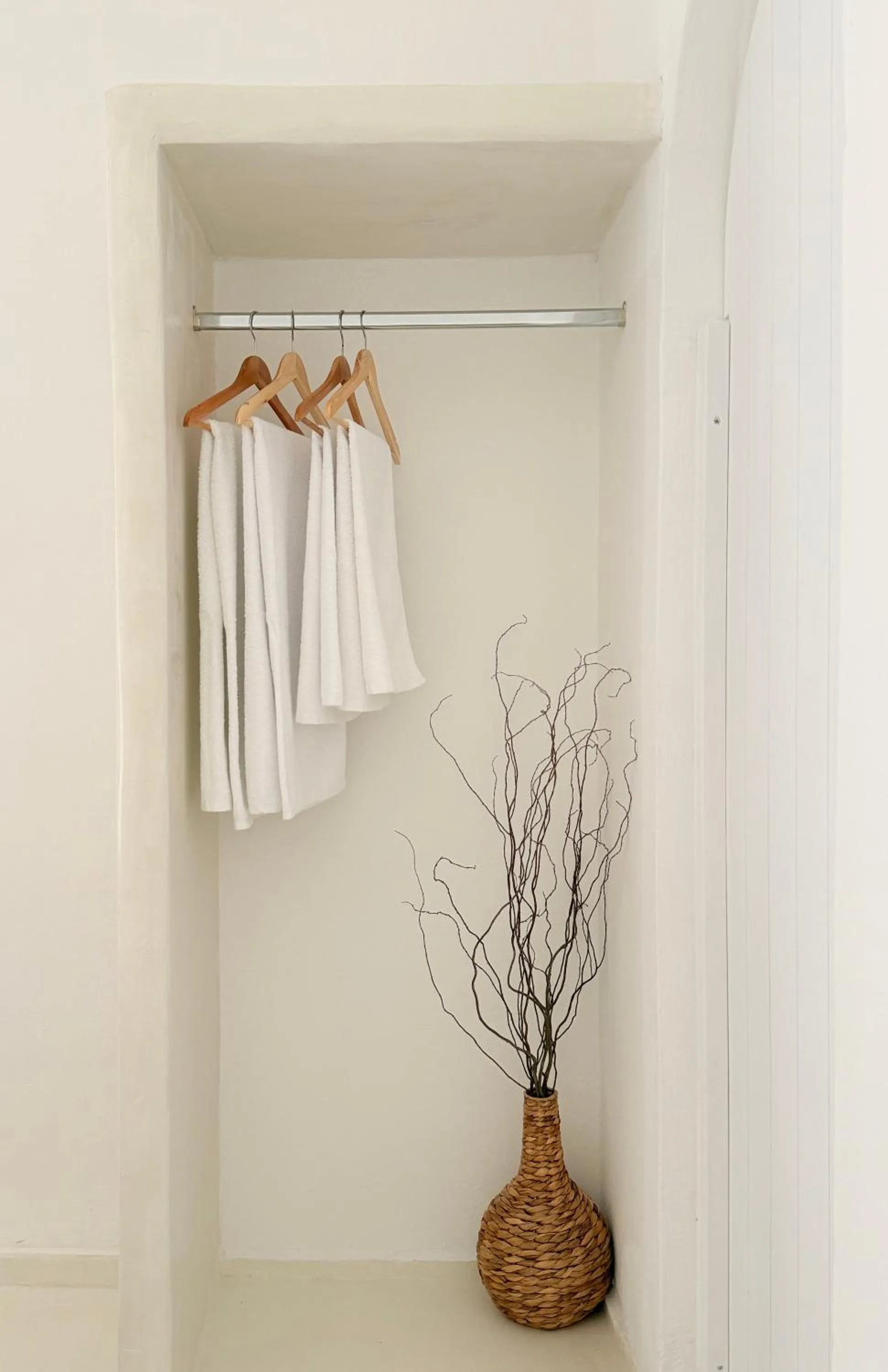 wardrobe in Cal Day Rooms Santorini