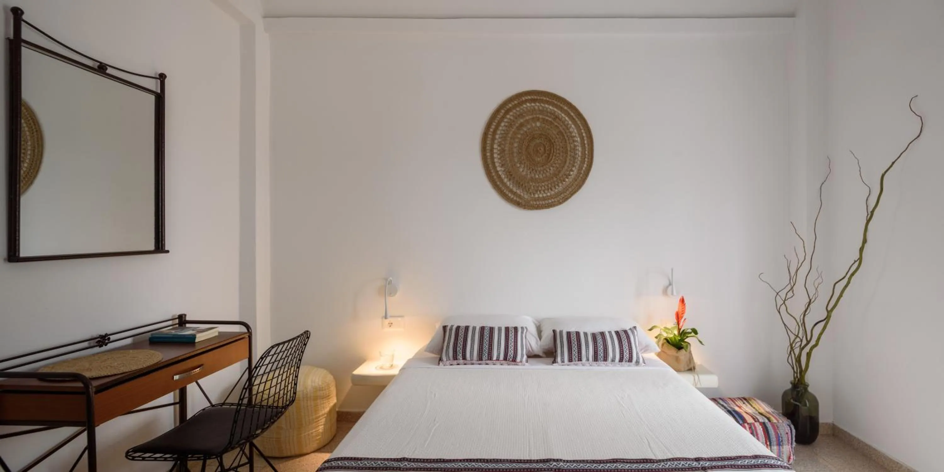 Bed in Cal Day Rooms Santorini