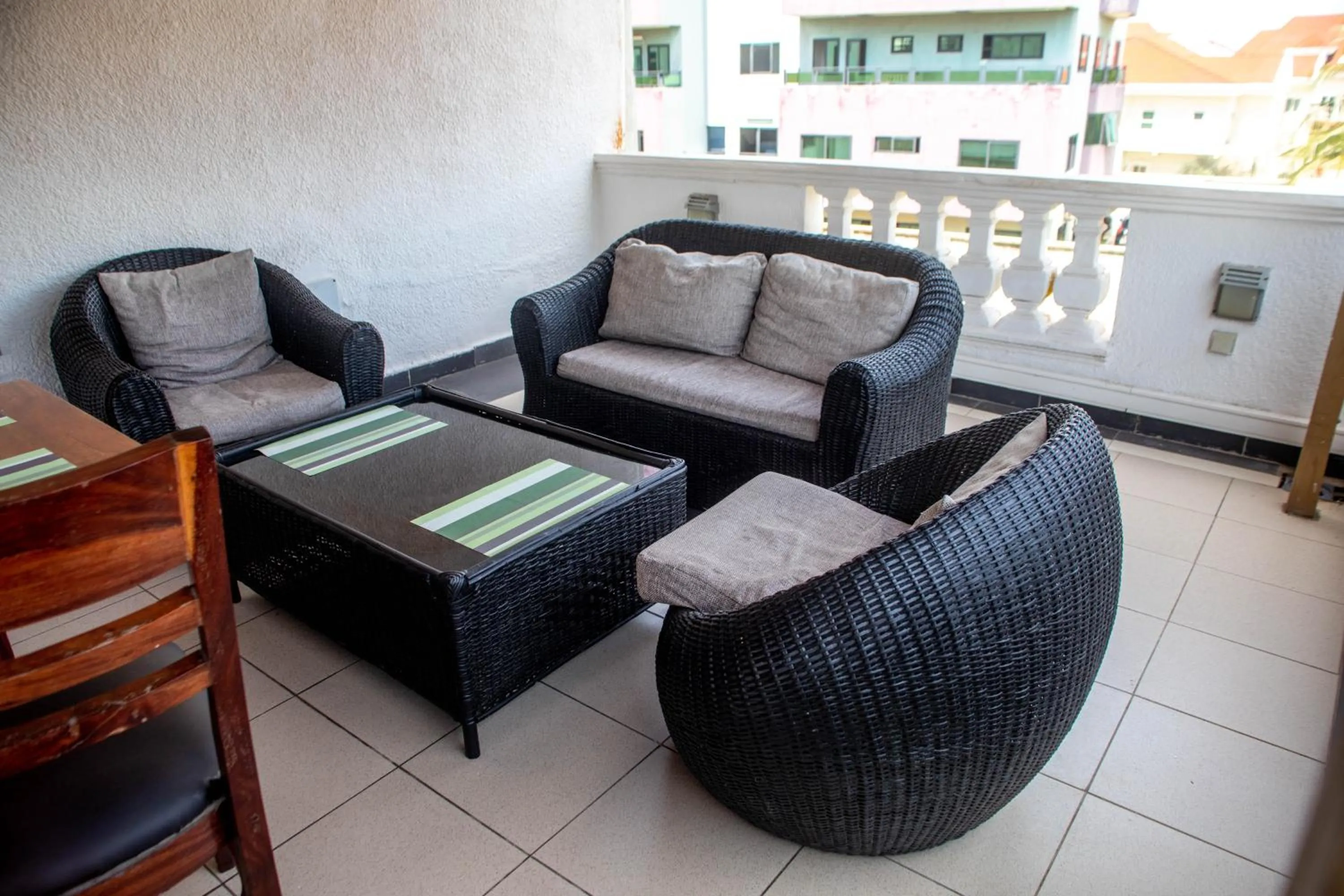 Restaurant/places to eat in Hotel Les Orchidées