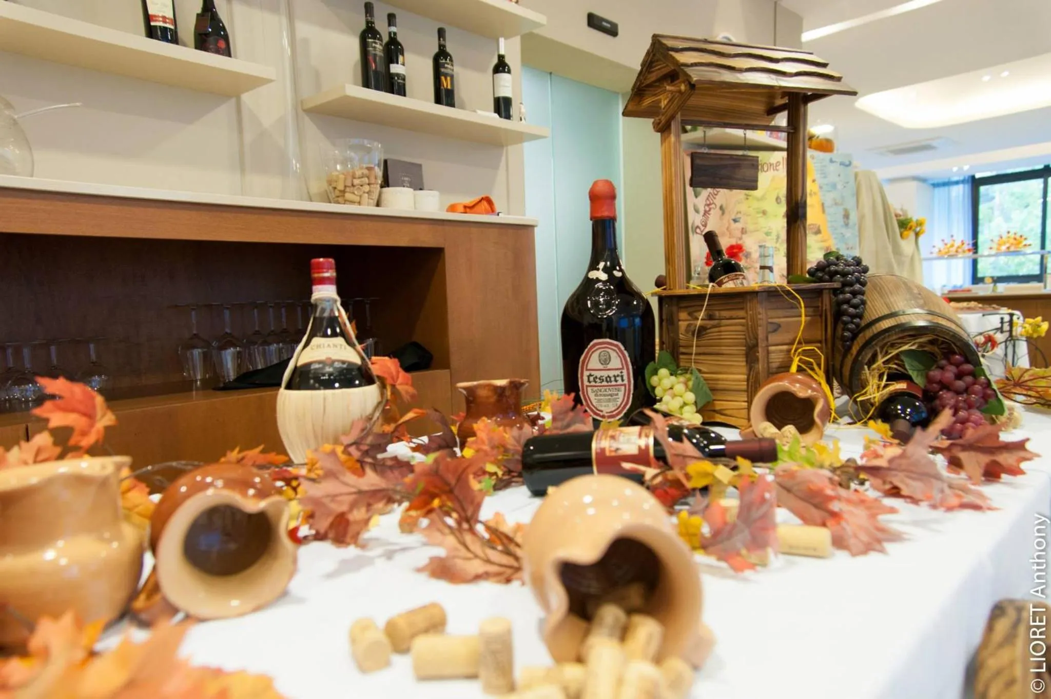 Restaurant/places to eat in Renzo Hotel