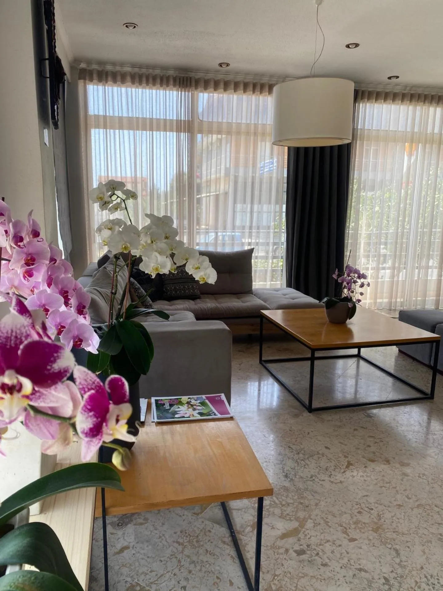 Communal lounge/ TV room in Messini Hotel