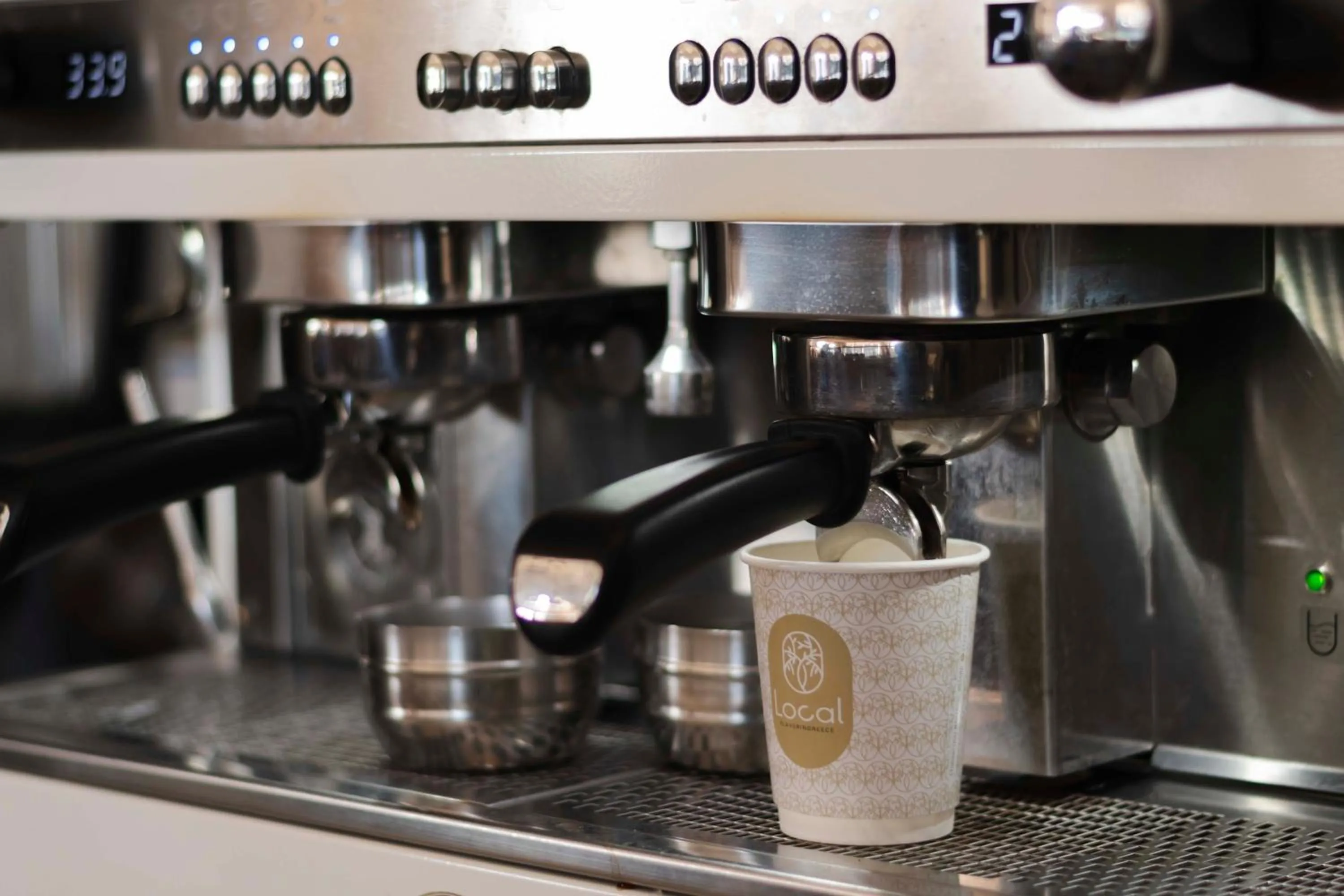 Restaurant/places to eat in Messini Hotel