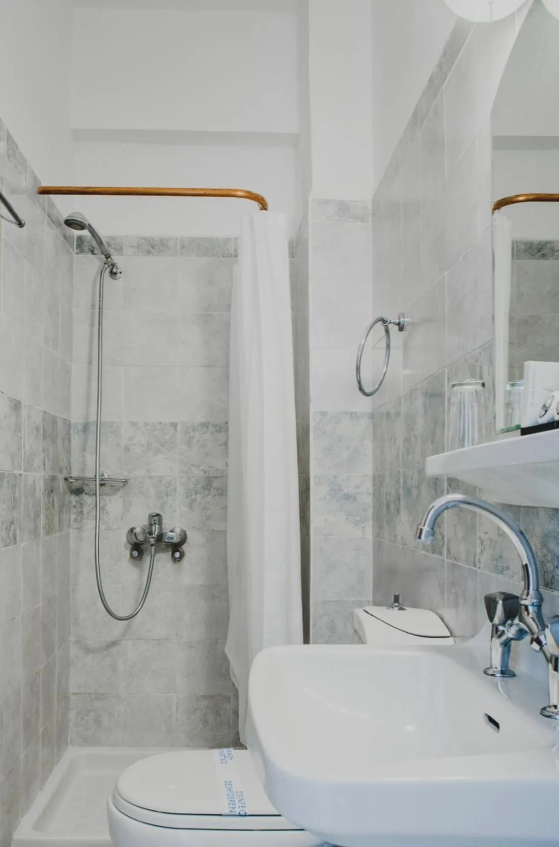 Bathroom in Messini Hotel