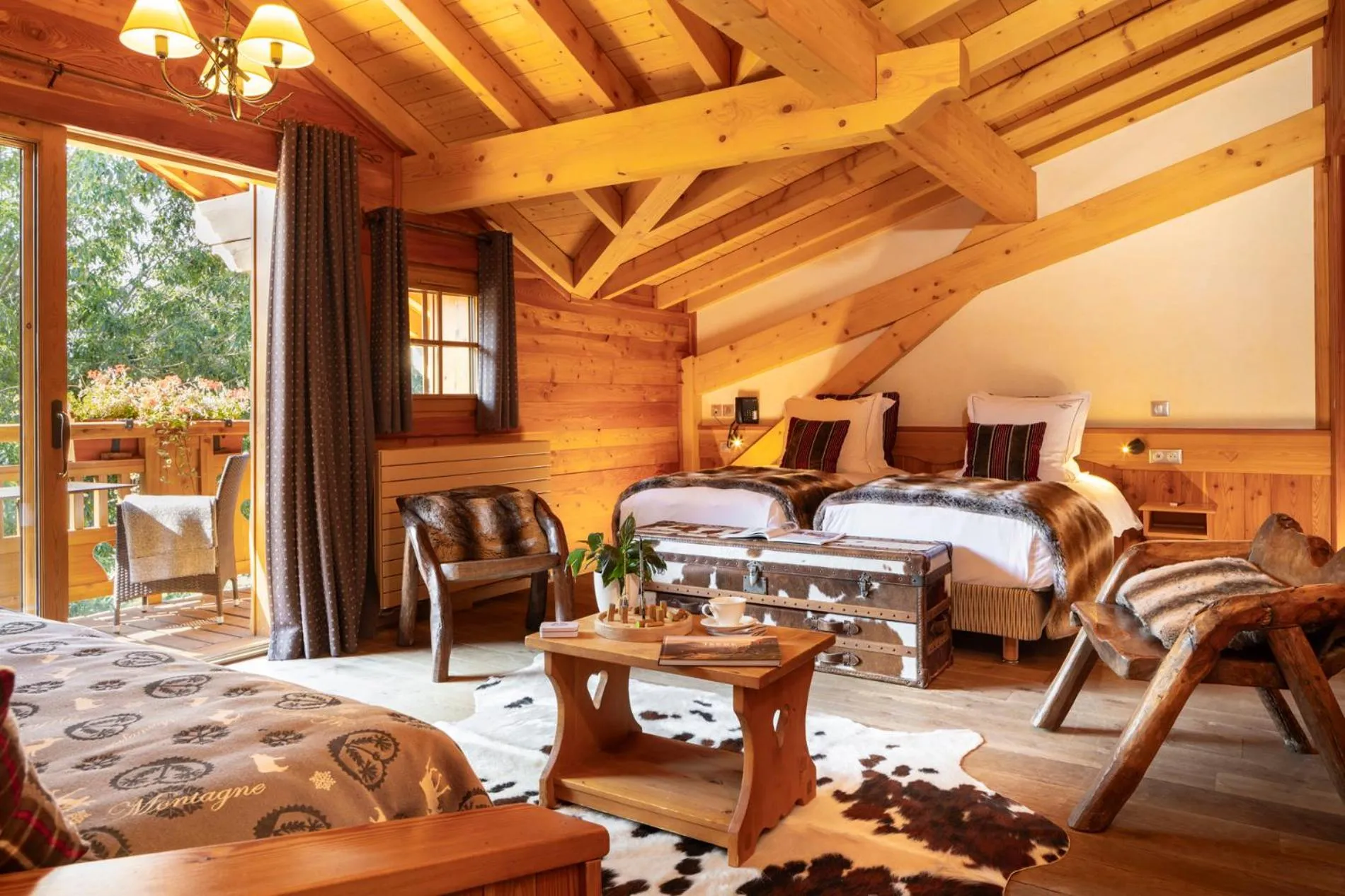 Bed in Hôtel Chalet Mounier