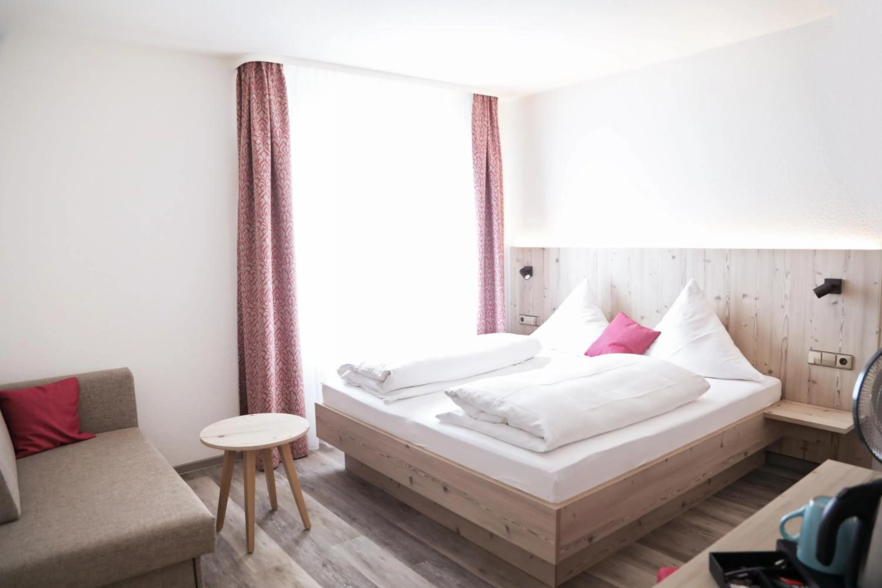 Bed in Hotel Neuenburger Hof