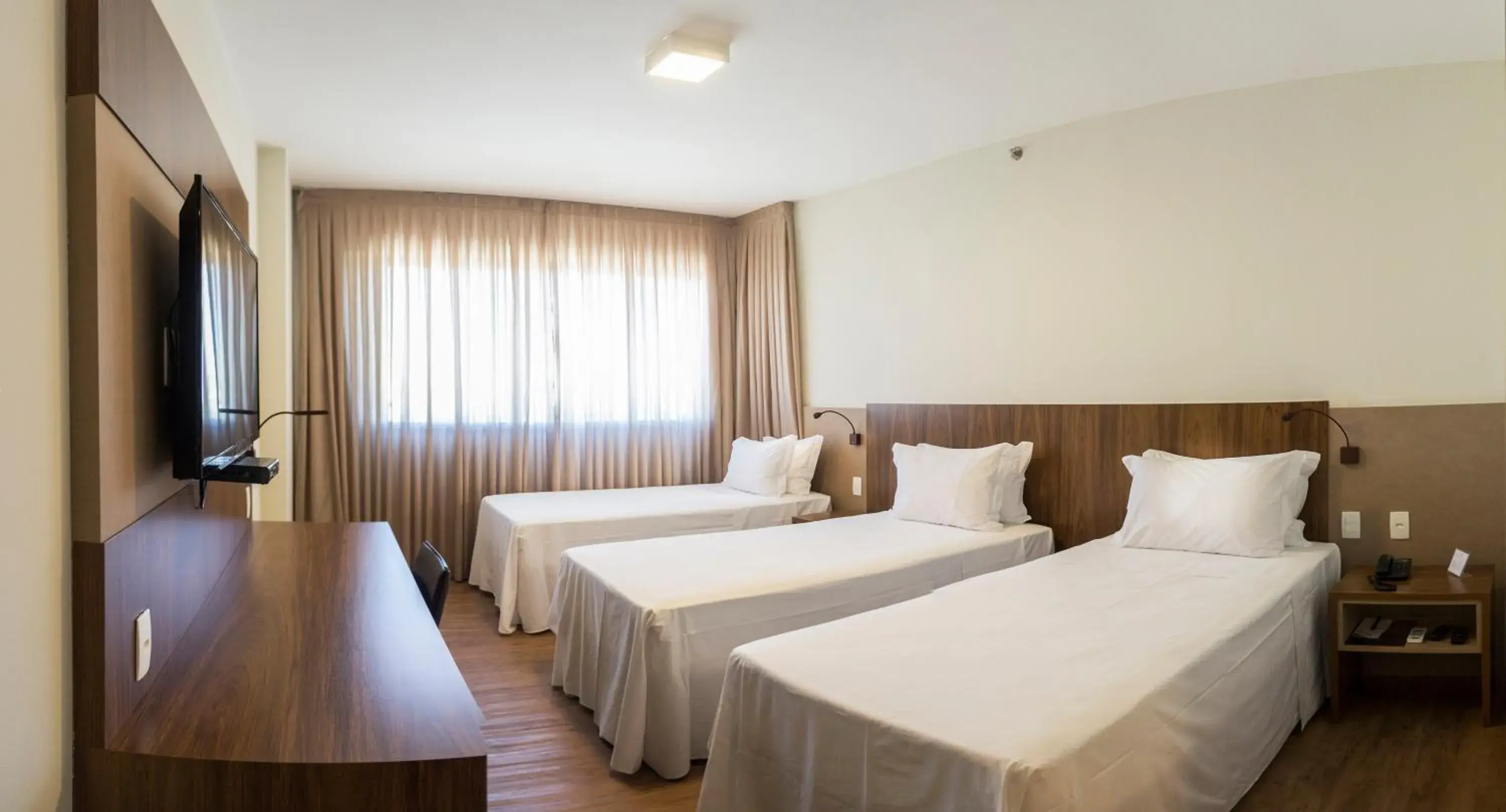 Photo of the whole room, Bed in Gran Executive Hotel Photo of the whole room, Bed in Gran Executive Hotel