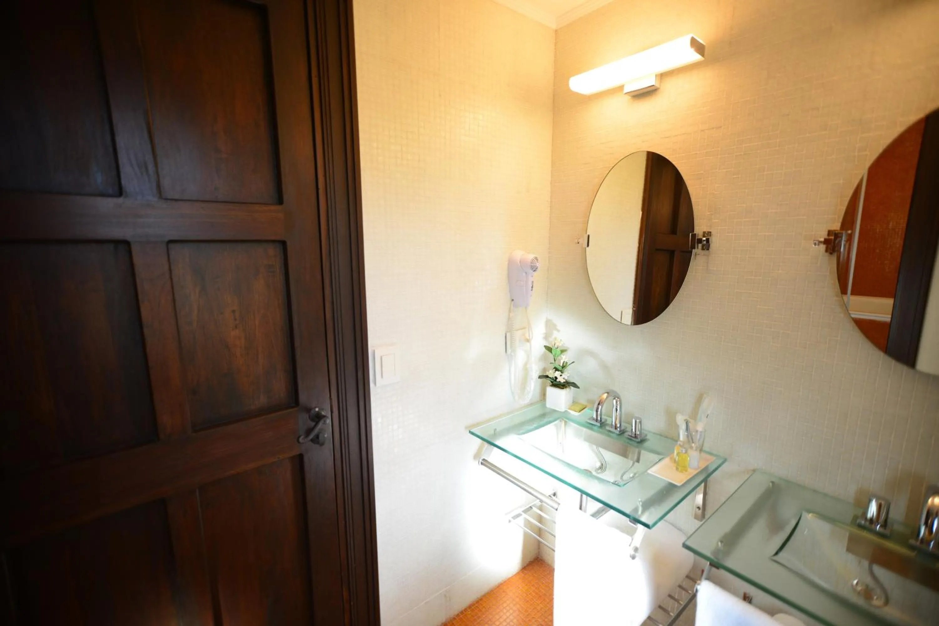 Bathroom in Hotel Guaminí Misión