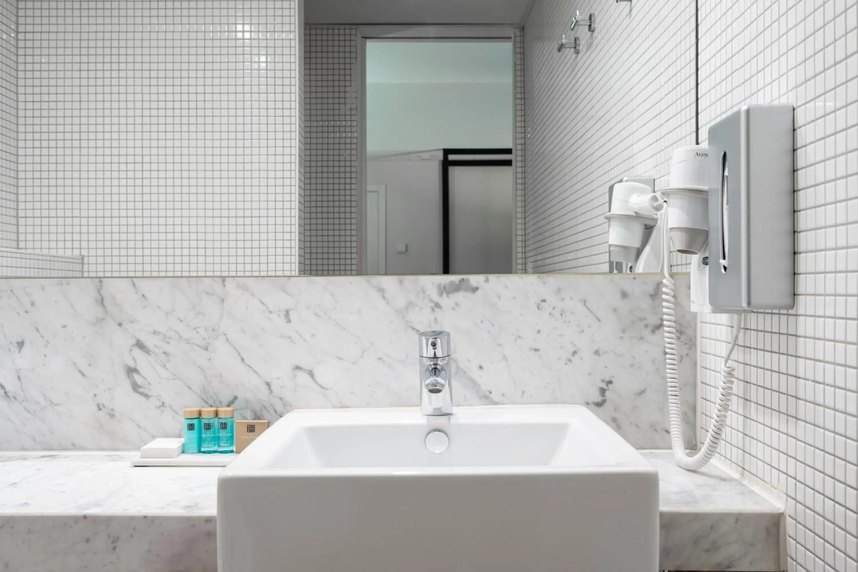 Deluxe Studio with Kitchen in Leopold Hotel Ostend Deluxe Studio with Kitchen in Leopold Hotel Ostend