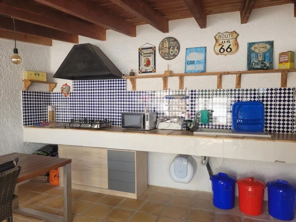 Communal kitchen in Casa Blanca Suiza