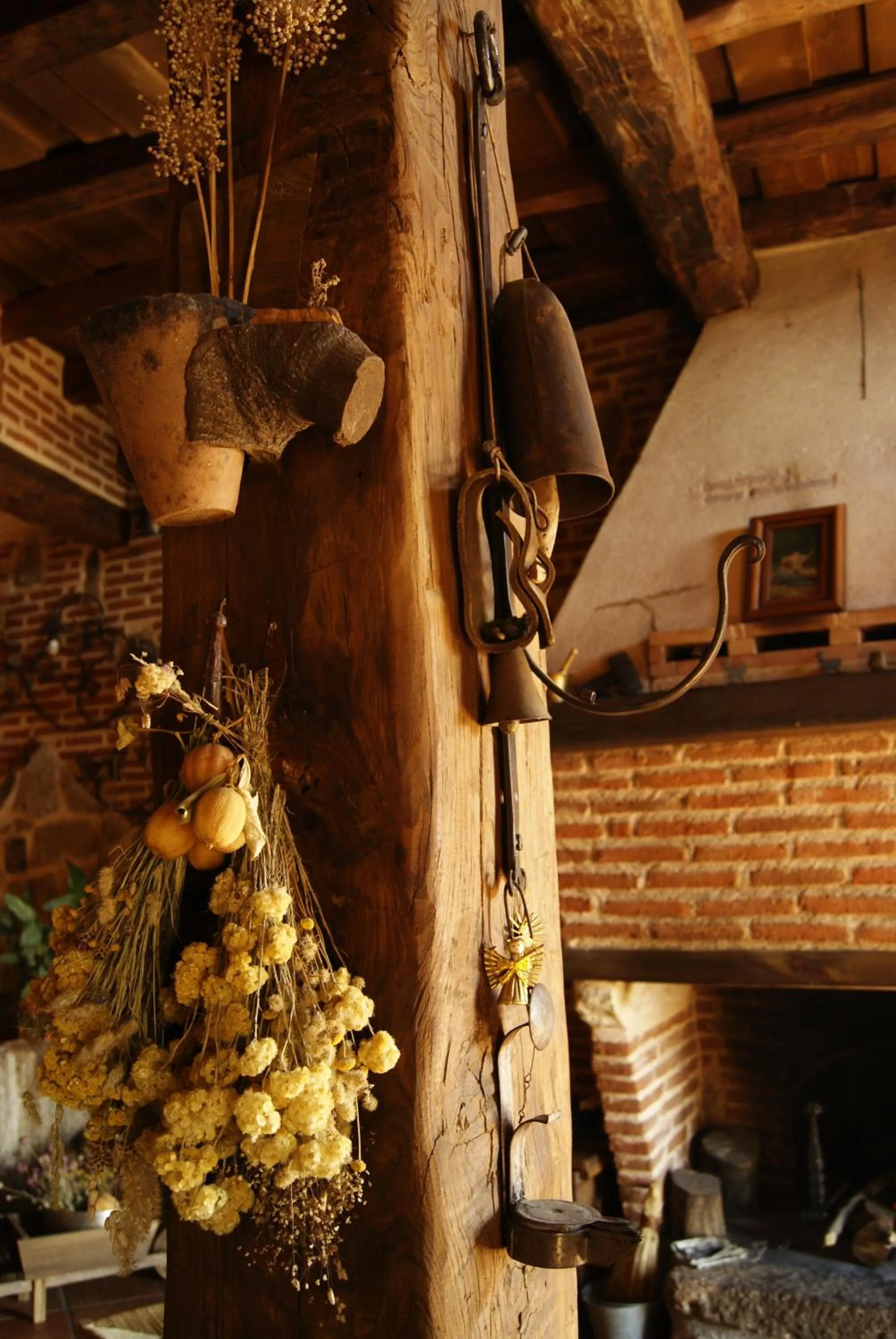 Decorative detail in Posada La Gatera