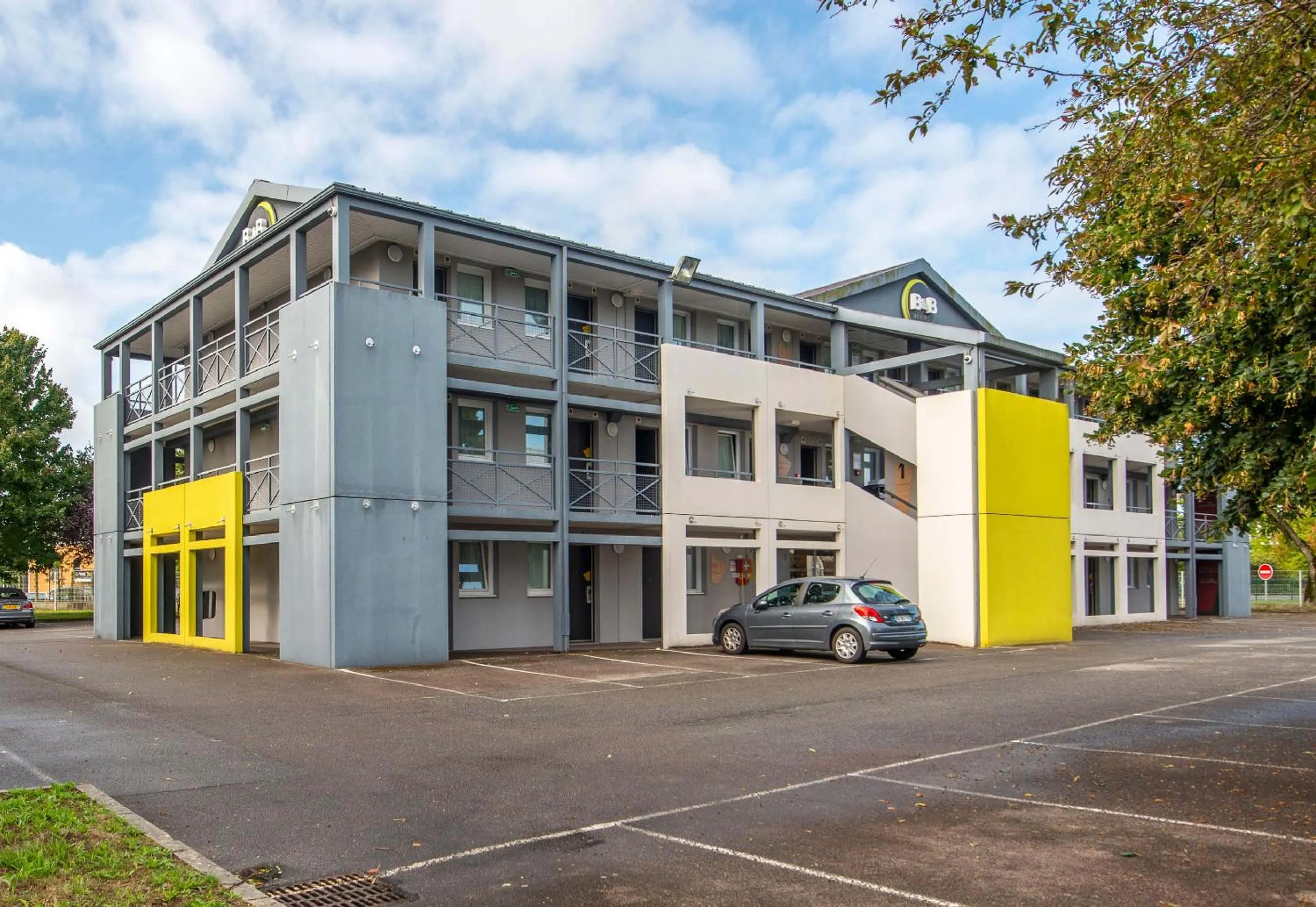 Property building in B&B HOTEL Nantes Parc Expos La Chapelle