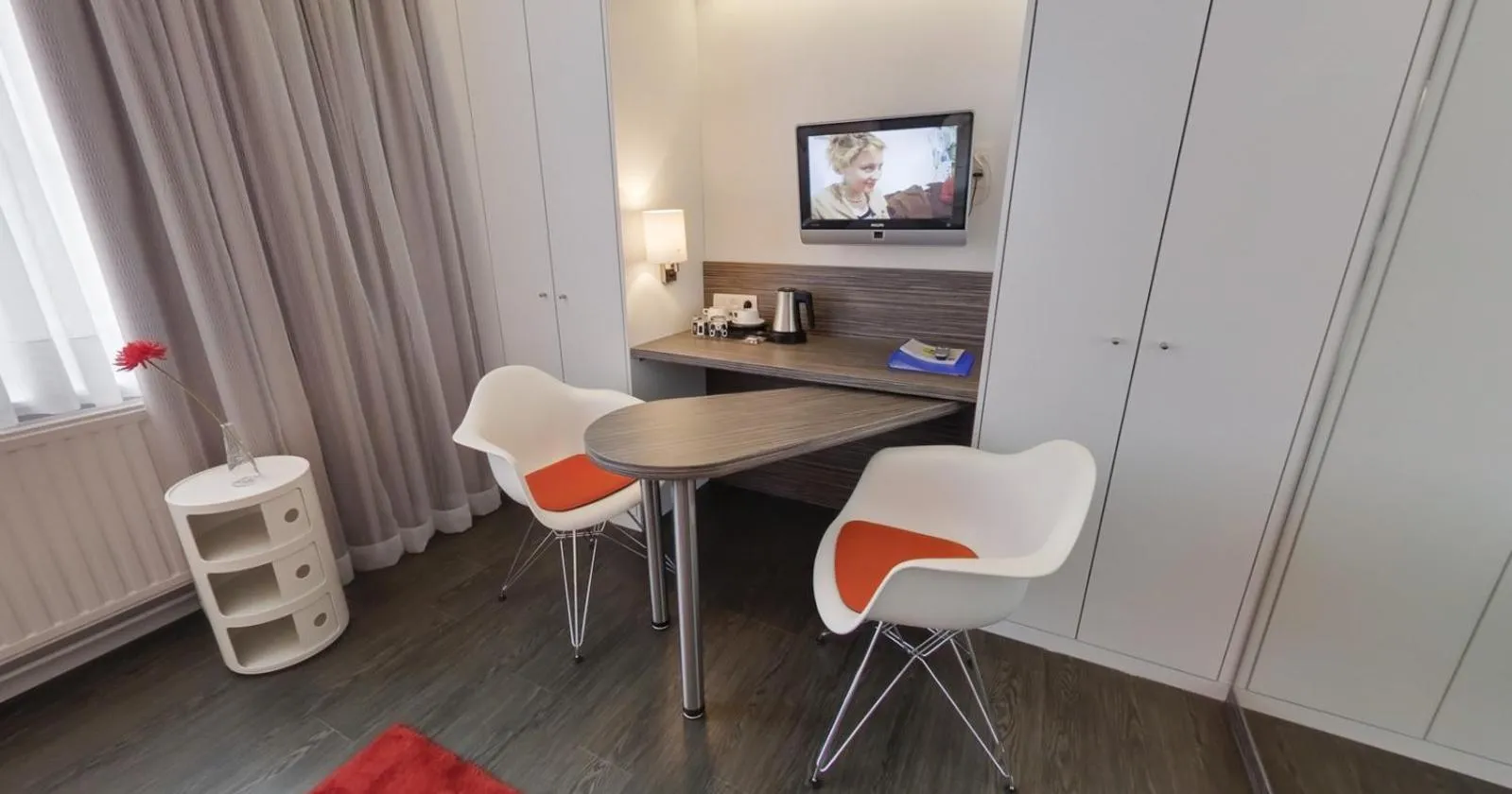 Seating area in Hotel Glenmore