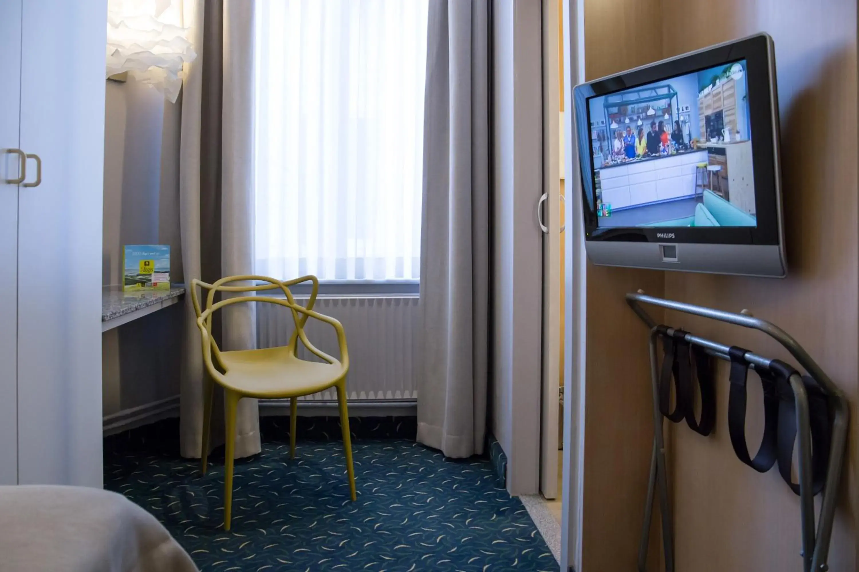 Single Room with Shower in Hotel Glenmore Single Room with Shower in Hotel Glenmore