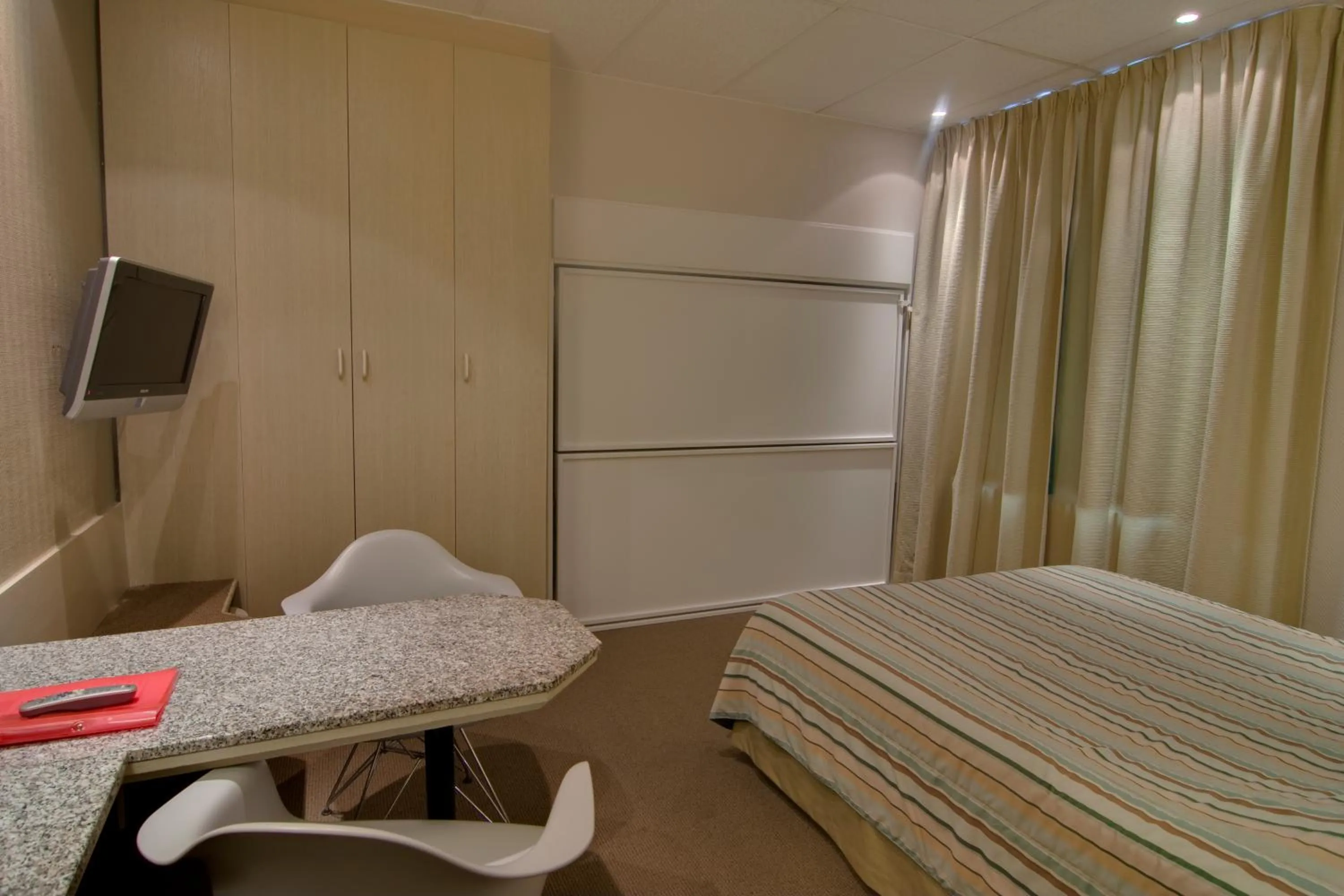 Bedroom in Hotel Glenmore