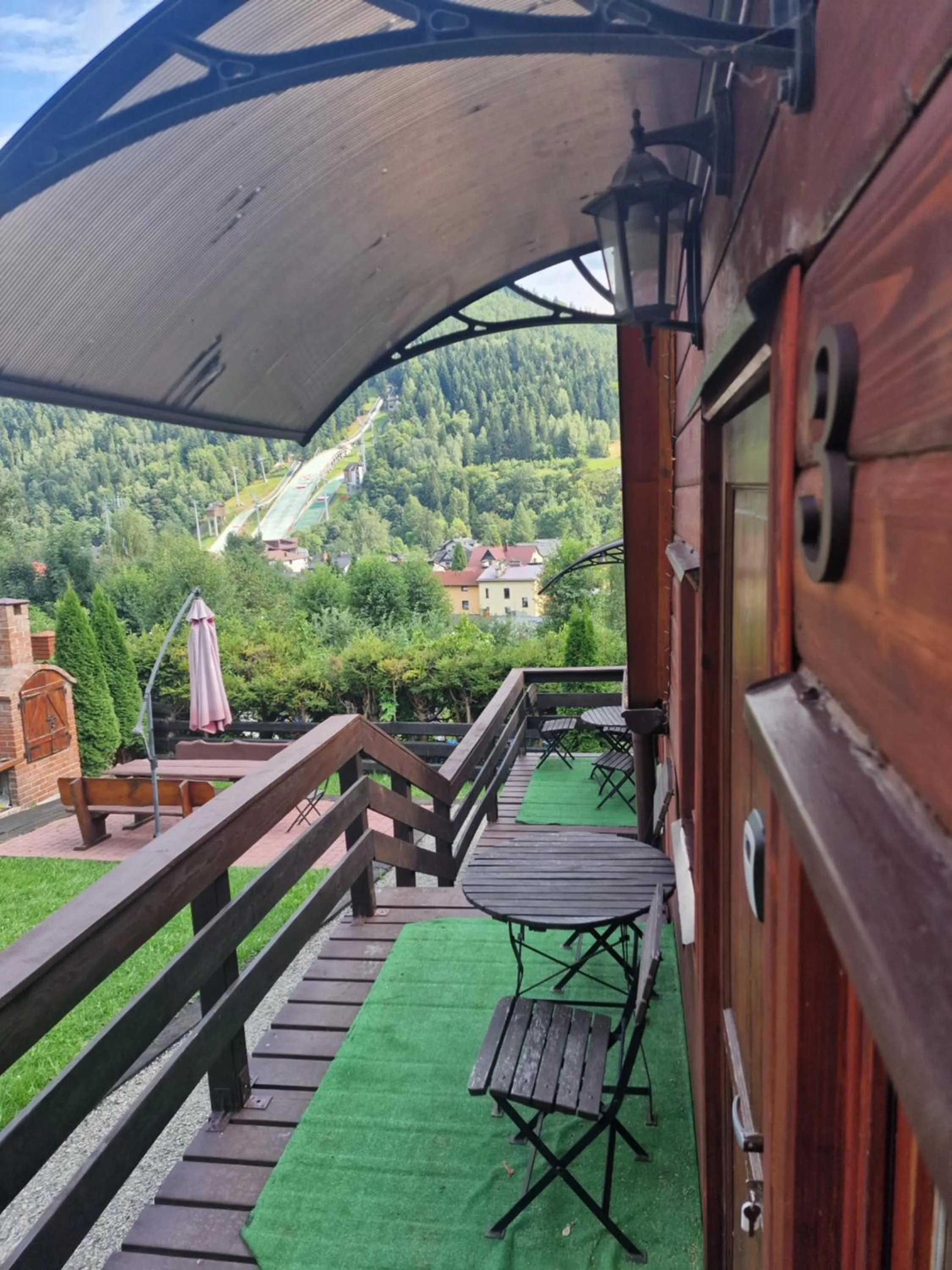 Balcony/Terrace in Pensjonat Gościniec Szczyrk , z sauną i jacuzzi