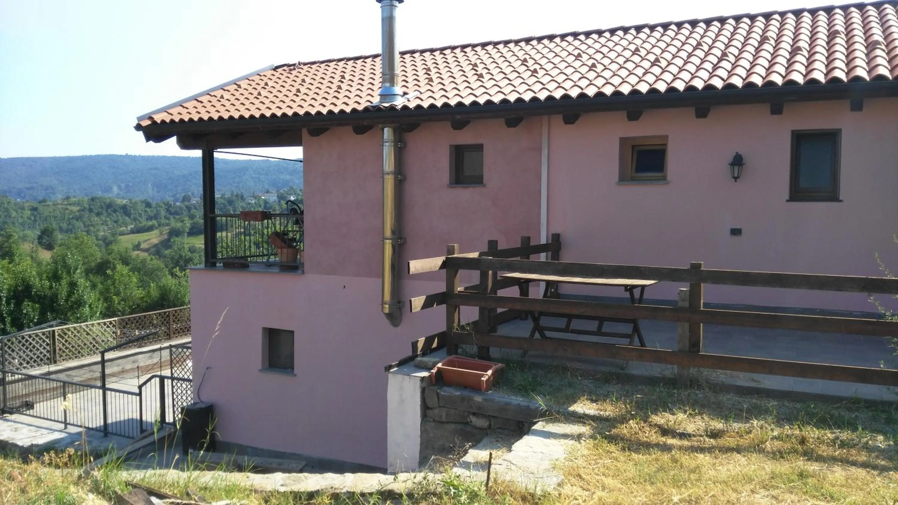 Property building in La Volpe e la Luna