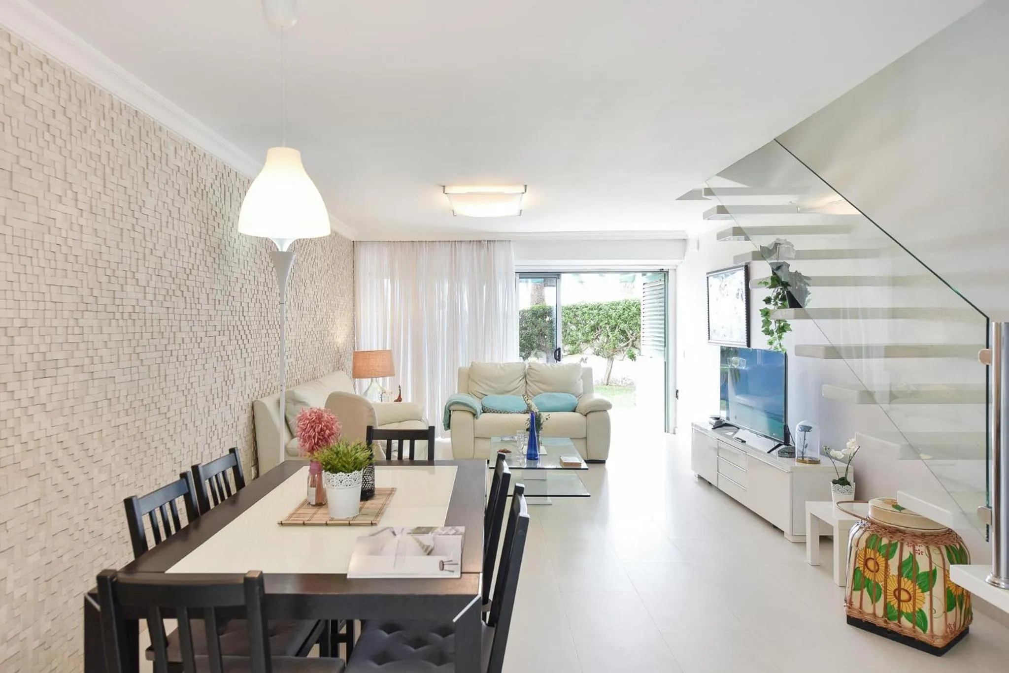 Beachfront Apartment Las Burras MRA 02 by VillaGranCanaria