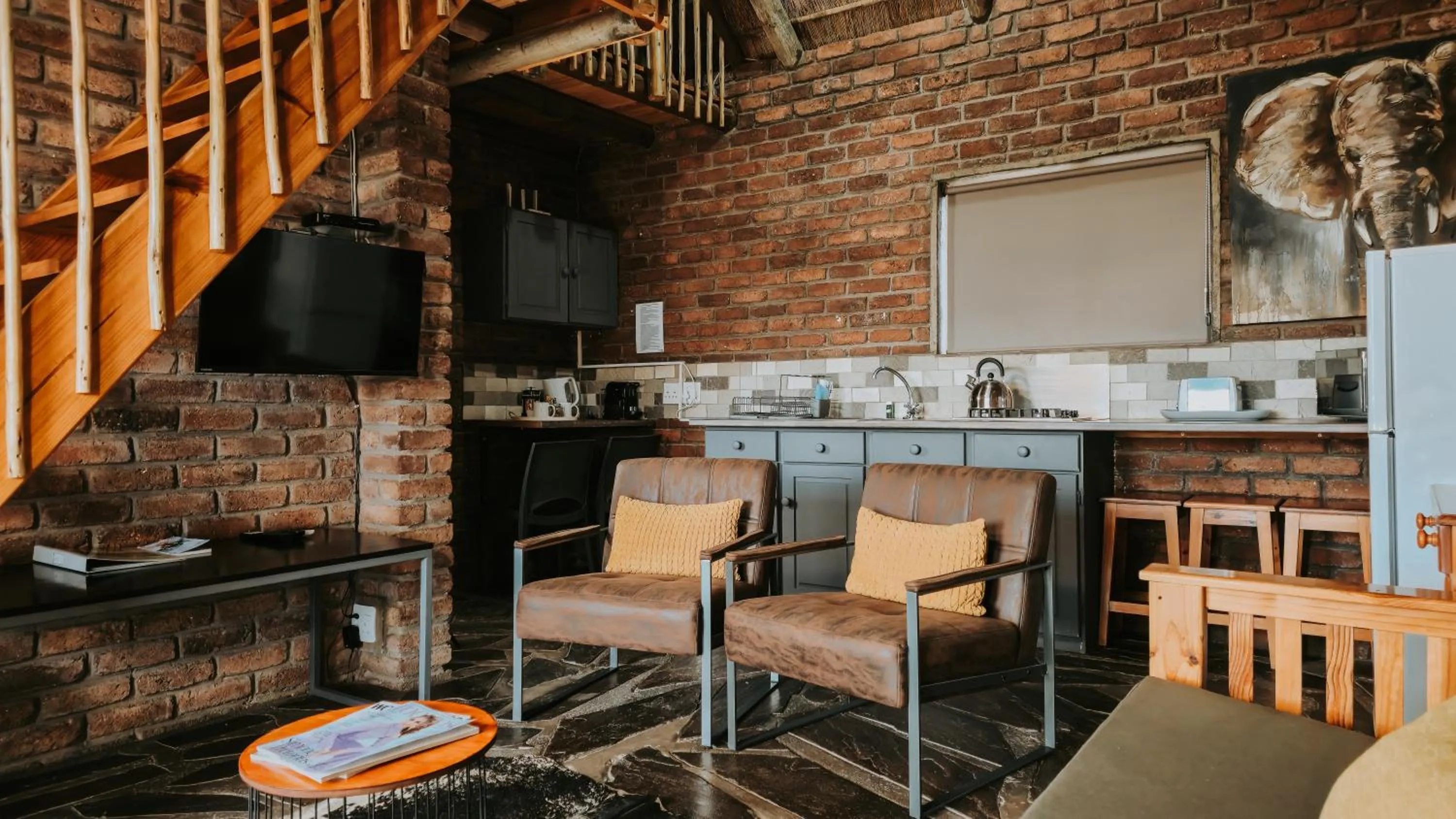 Teri-Lemveli Lodge