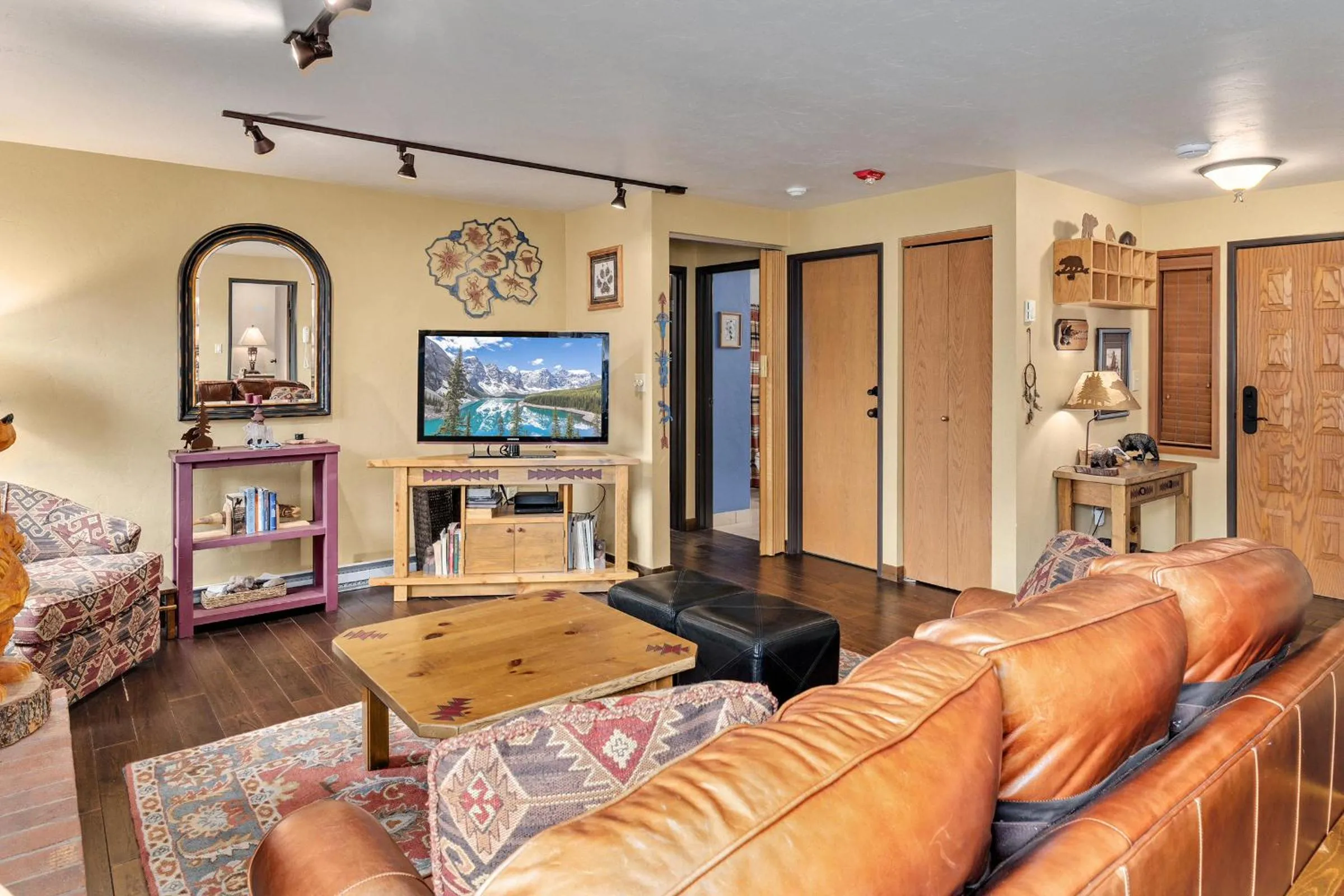 Bear Claw 107 - Ski-in Ski-out Condo!
