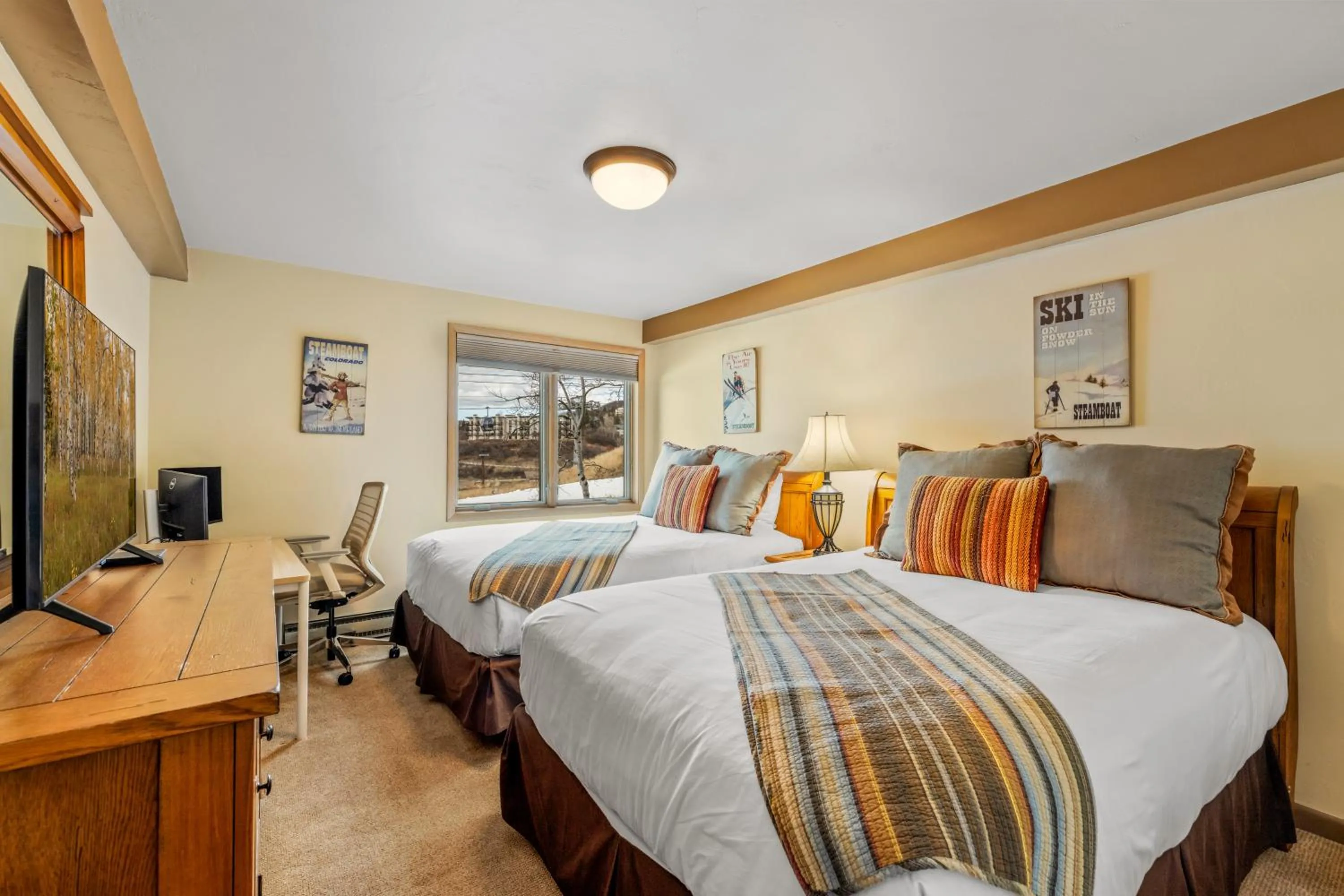 Bed in Bear Claw 203 - Ski-in Ski-out Condo!