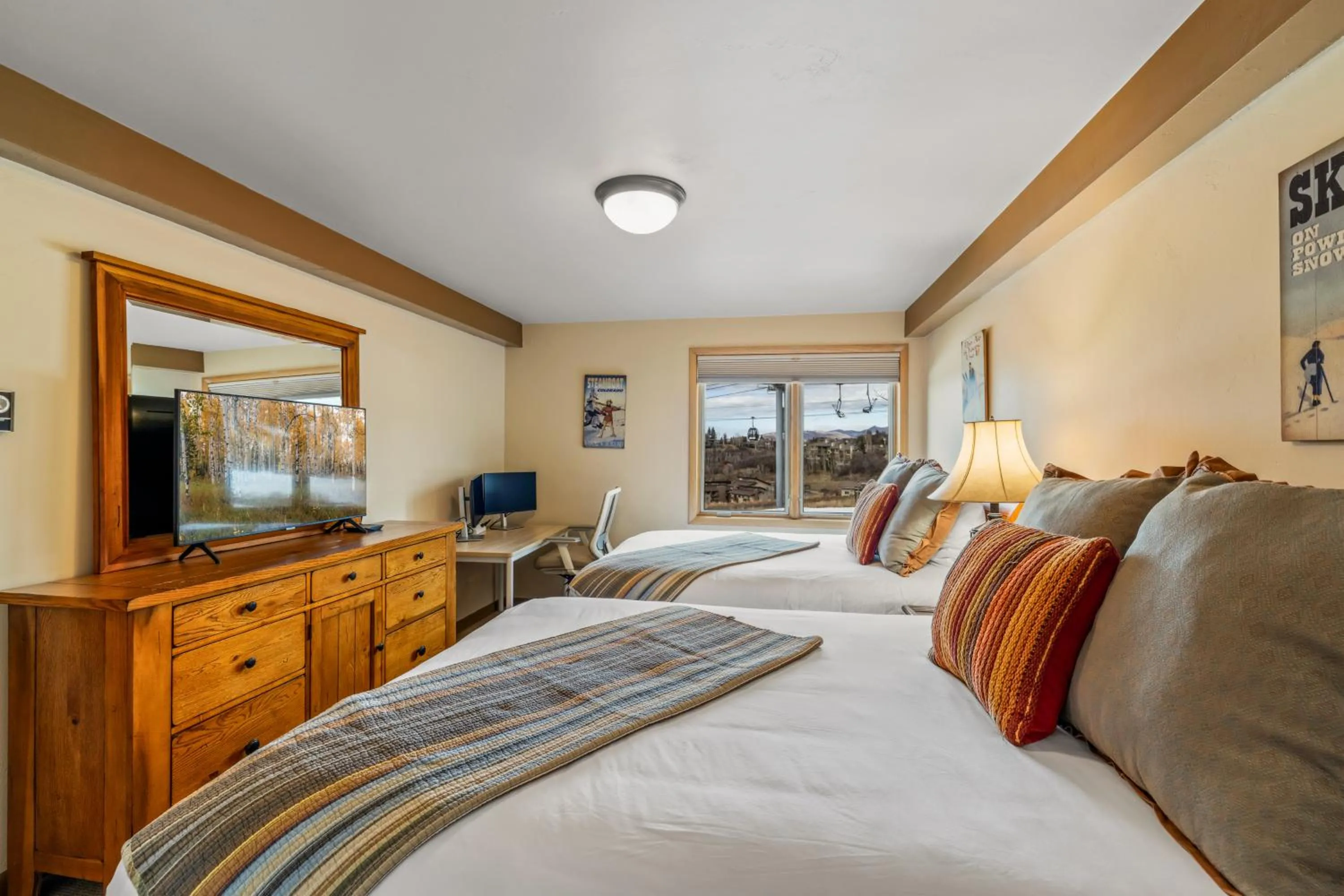 Bed in Bear Claw 203 - Ski-in Ski-out Condo!