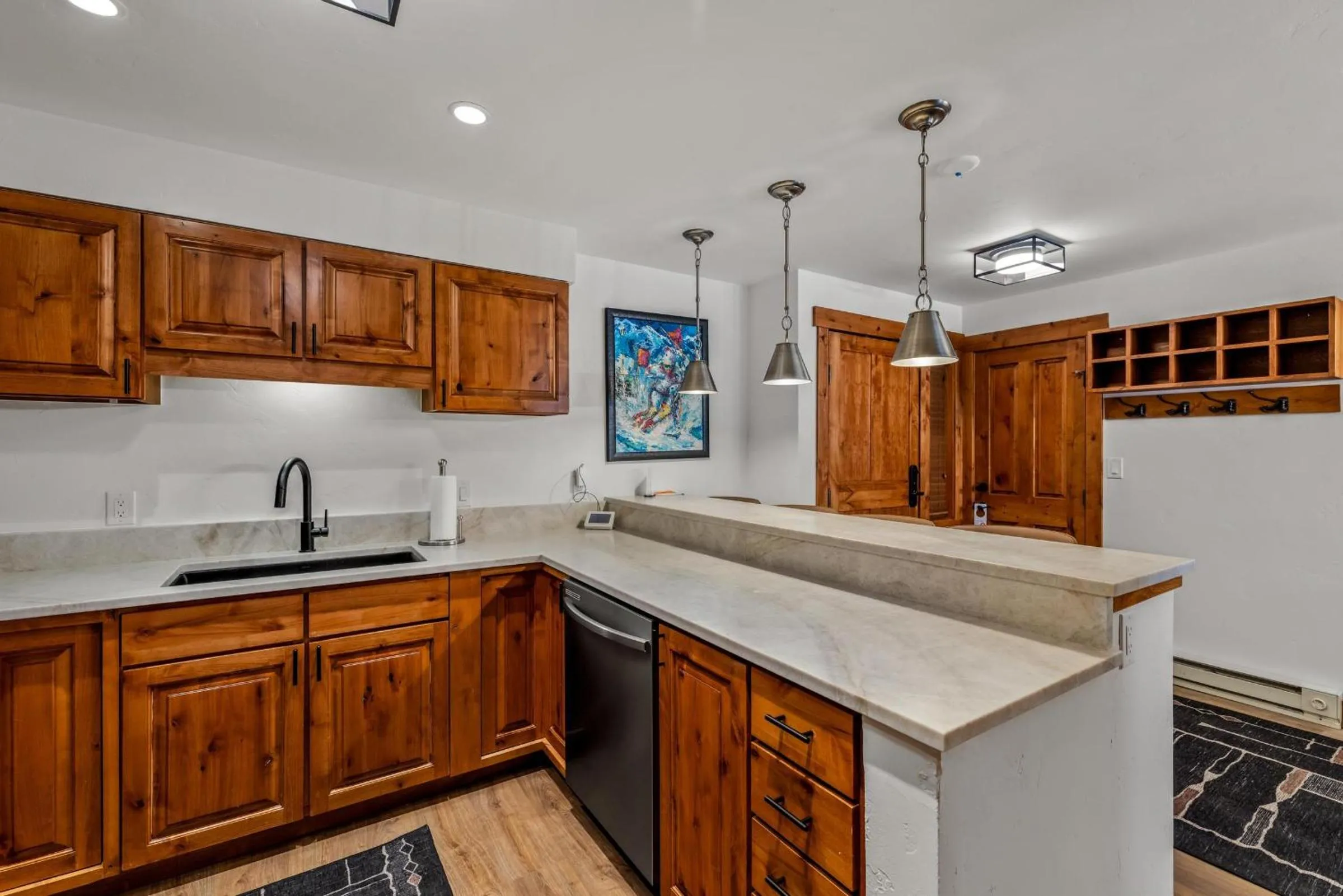 Bear Claw 312 - Ski-in Ski-out Condo!