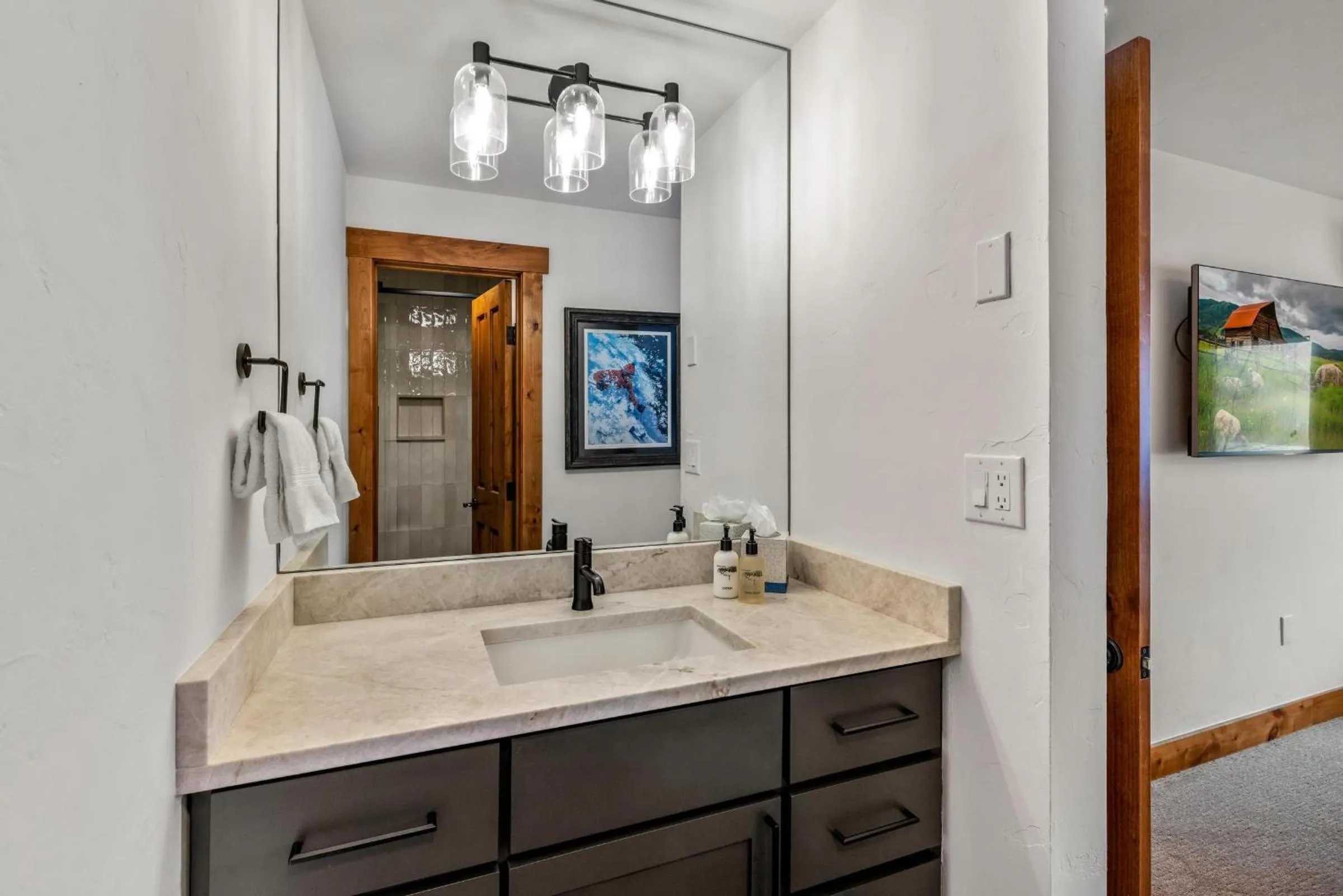 Bear Claw 312 - Ski-in Ski-out Condo!