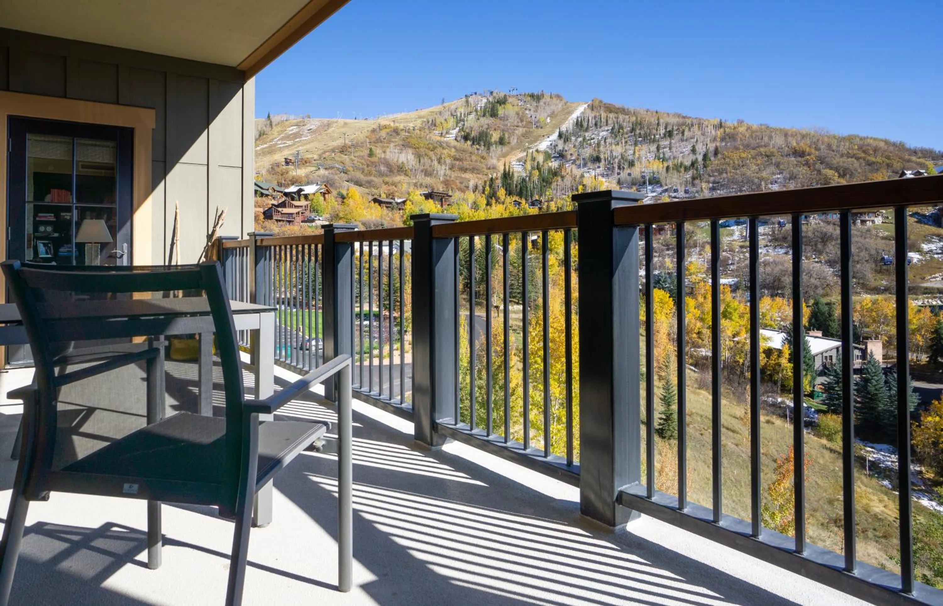 Edgemont 2704 - Luxury Ski-in Ski-out Condo