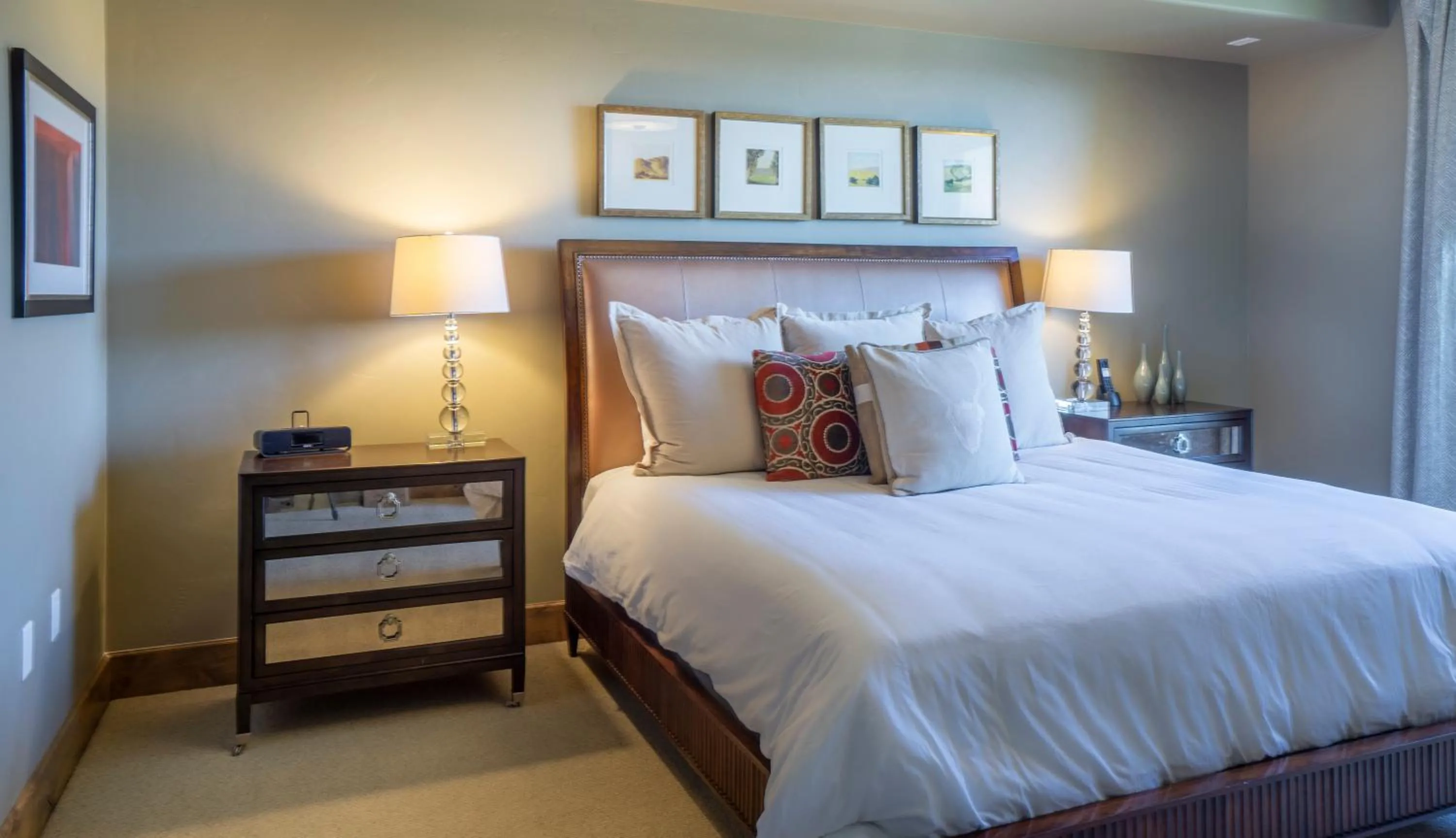 Bed in Edgemont 2704 - Luxury Ski-in Ski-out Condo
