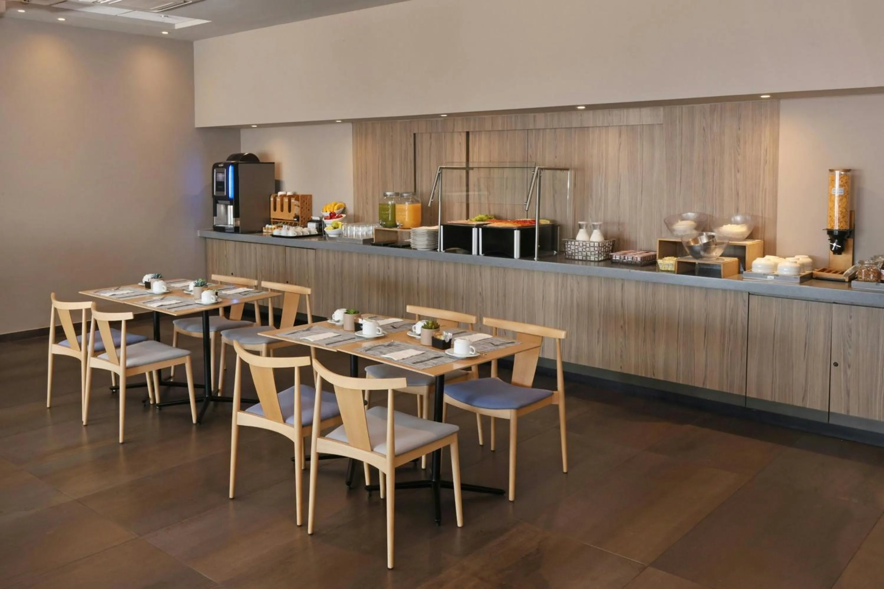 Breakfast in City Express Plus by Marriott Ciudad de México Mundo E