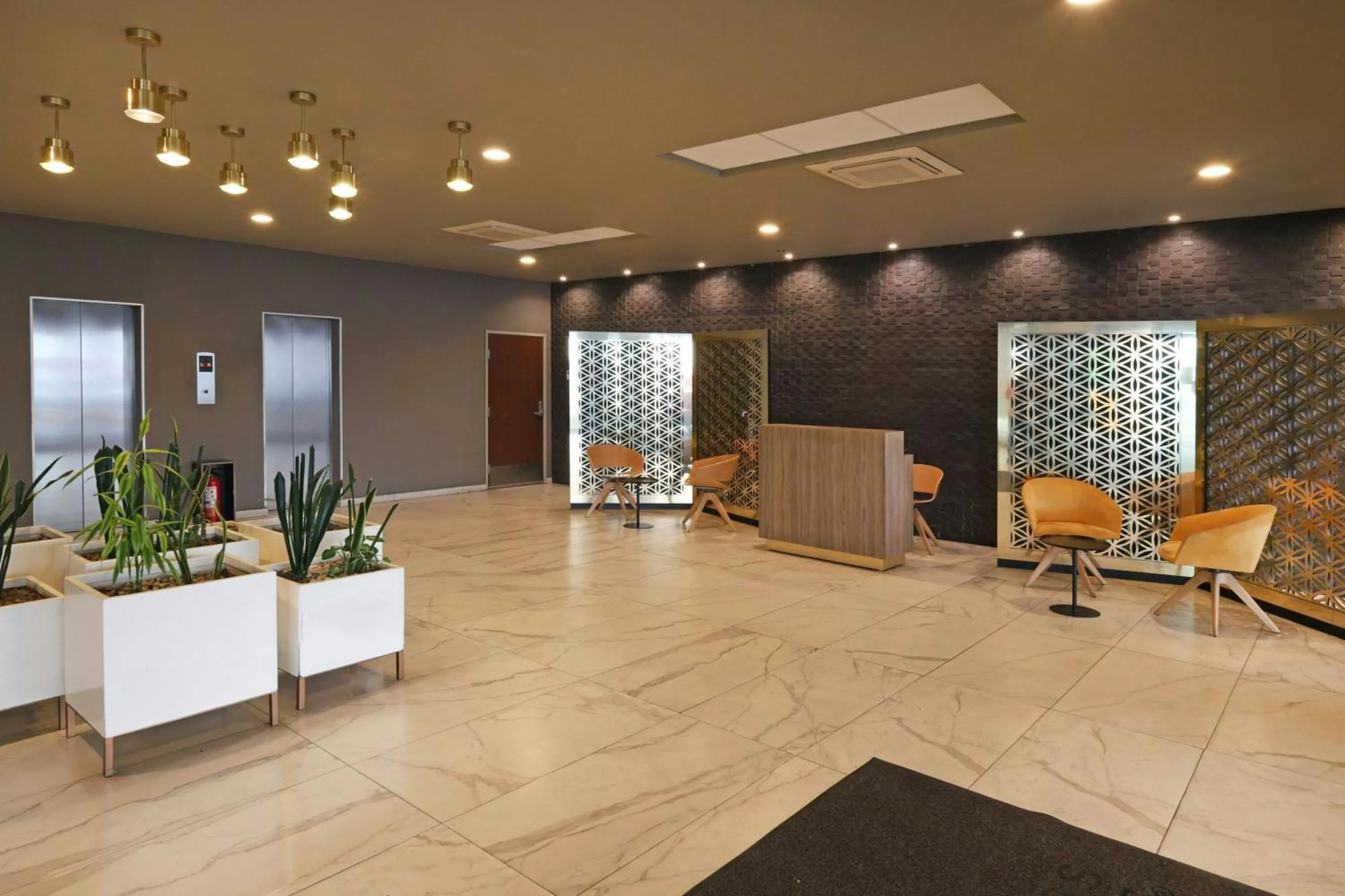 Lobby or reception in City Express Plus by Marriott Ciudad de México Mundo E