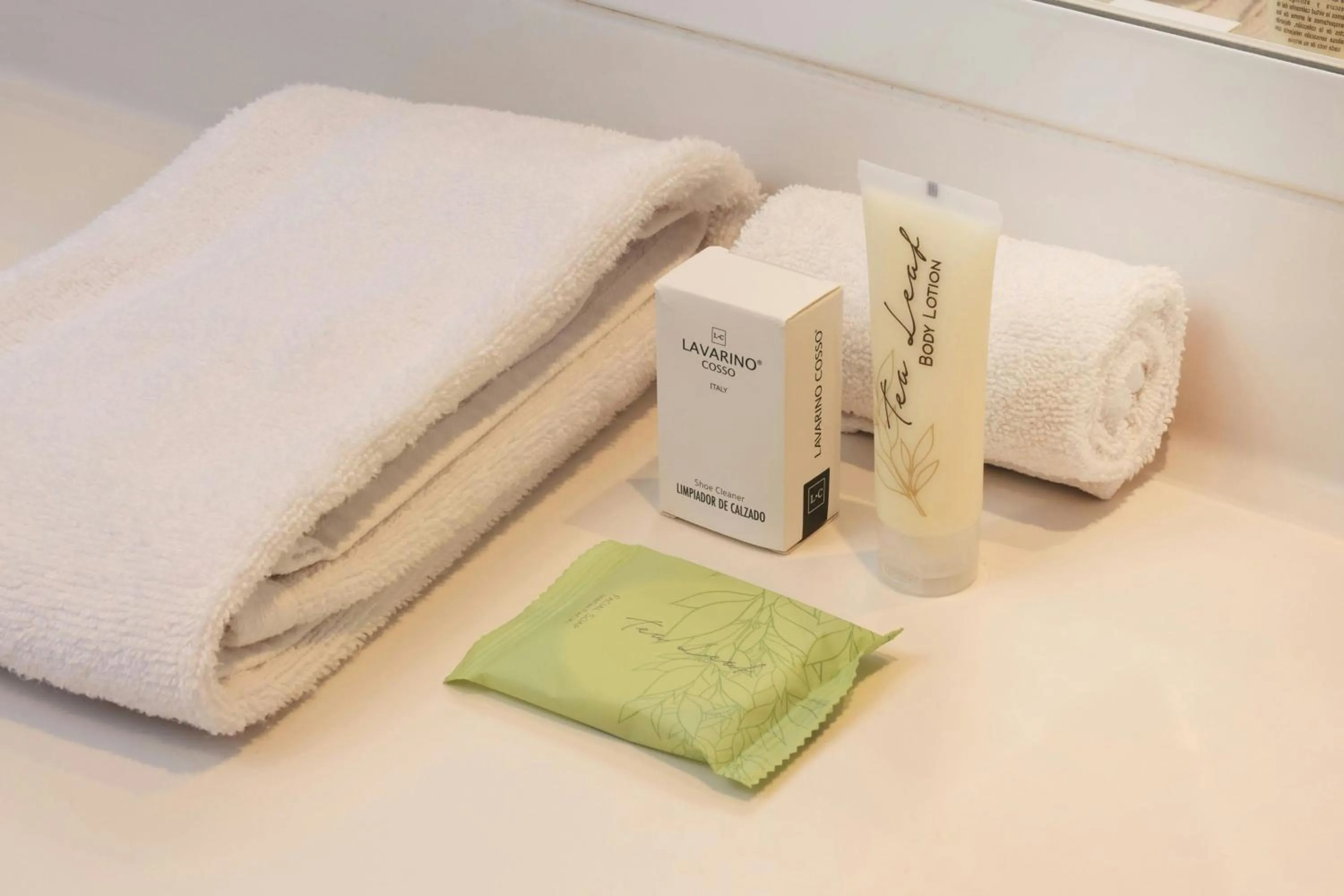 Bathroom, Bed in City Express Plus by Marriott Ciudad de México Mundo E