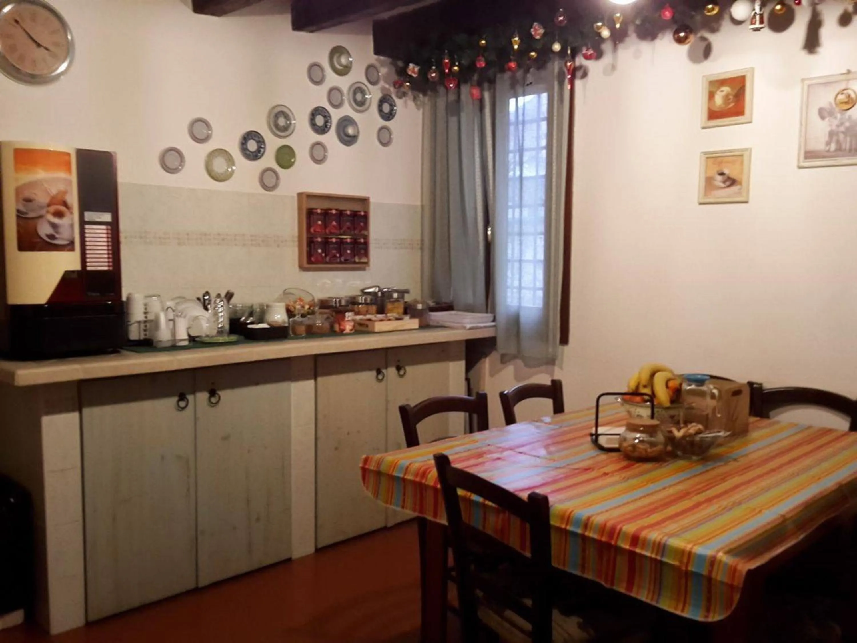 Communal kitchen in B&B Vaca Mora