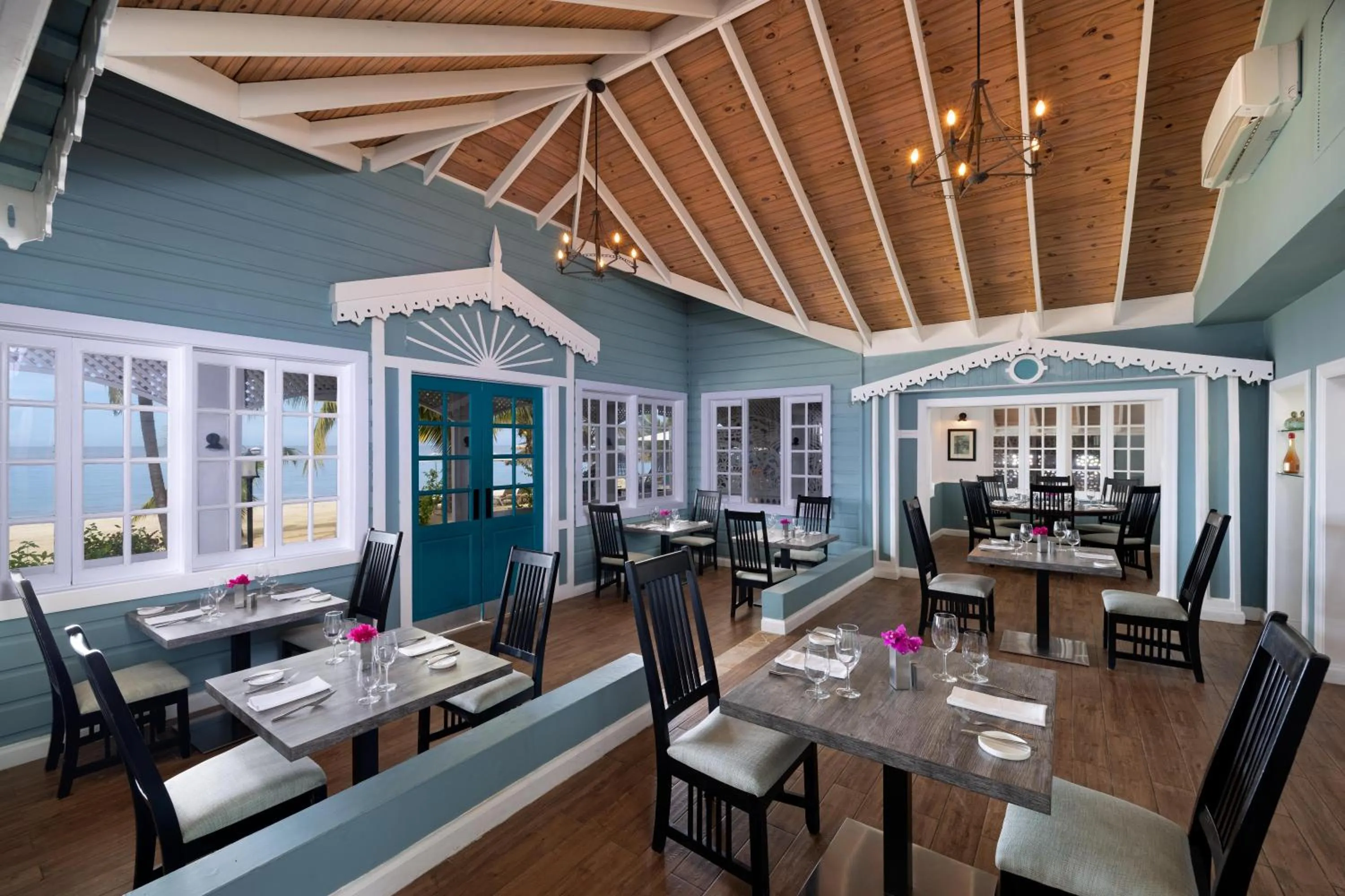 Restaurant/places to eat in Sandals Negril Beach All Inclusive Resort and Spa - Couples Only