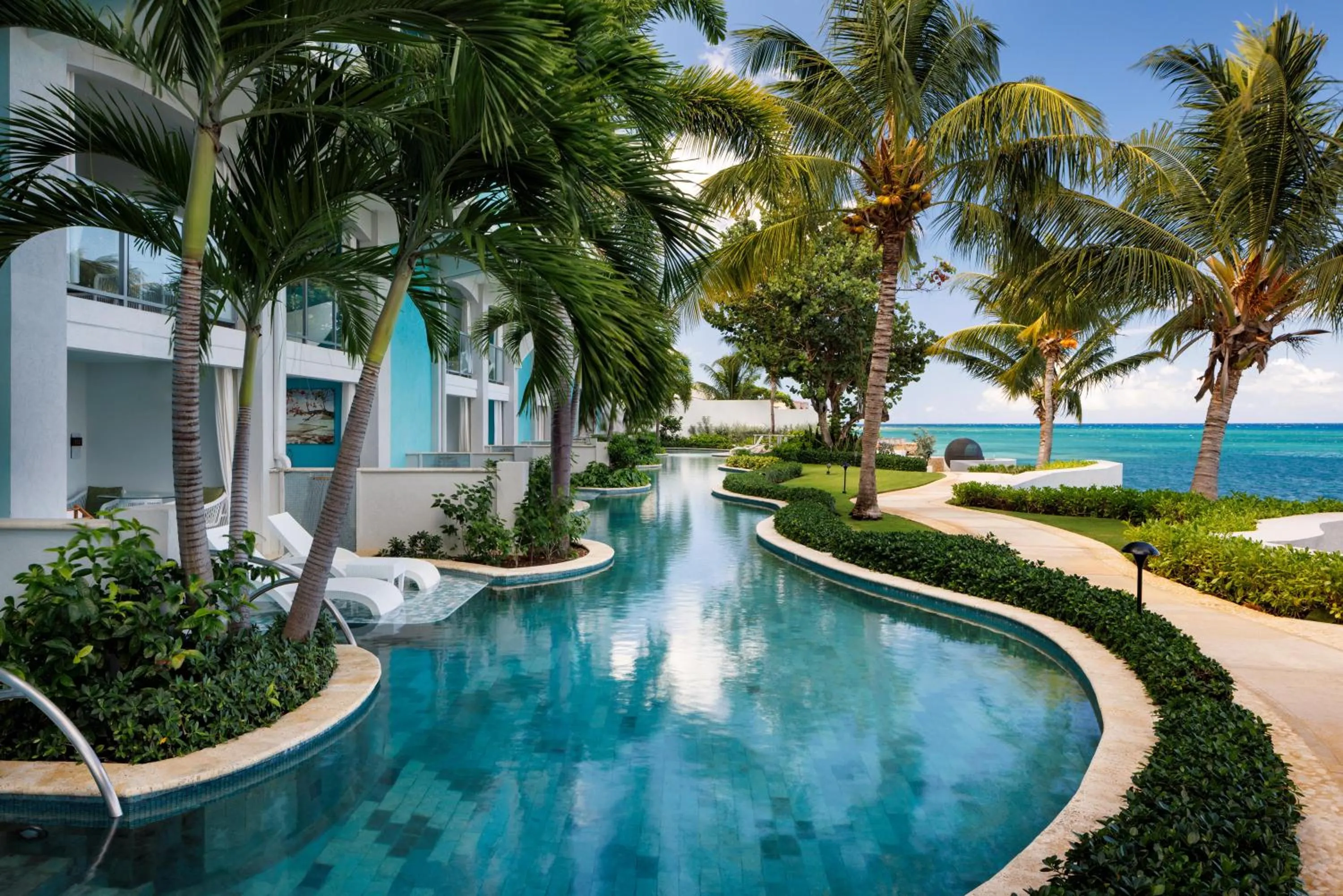 Swimming pool in Sandals Montego Bay All Inclusive - Couples Only