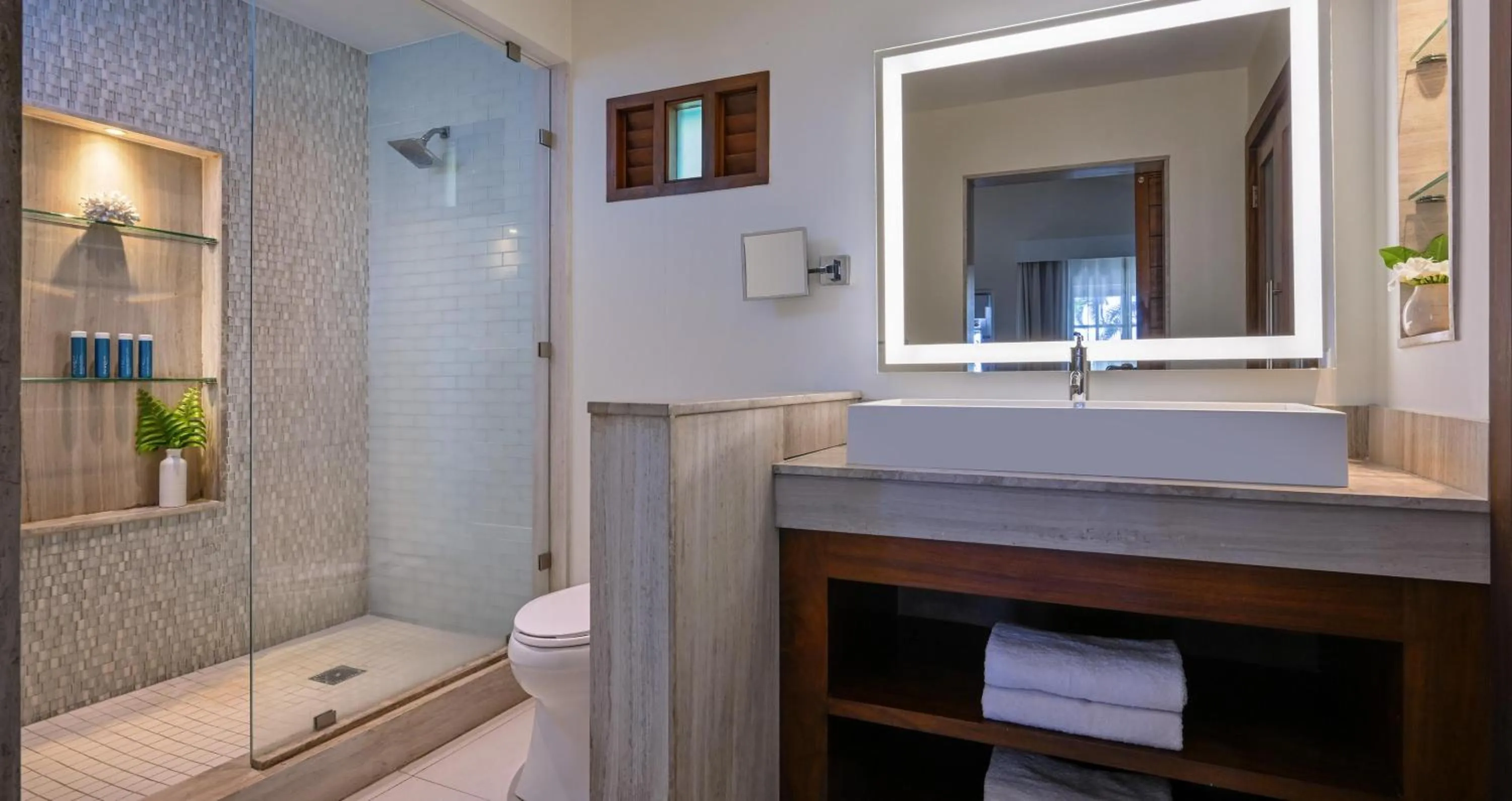 Bathroom in Sandals Halcyon Beach All Inclusive - Couples Only