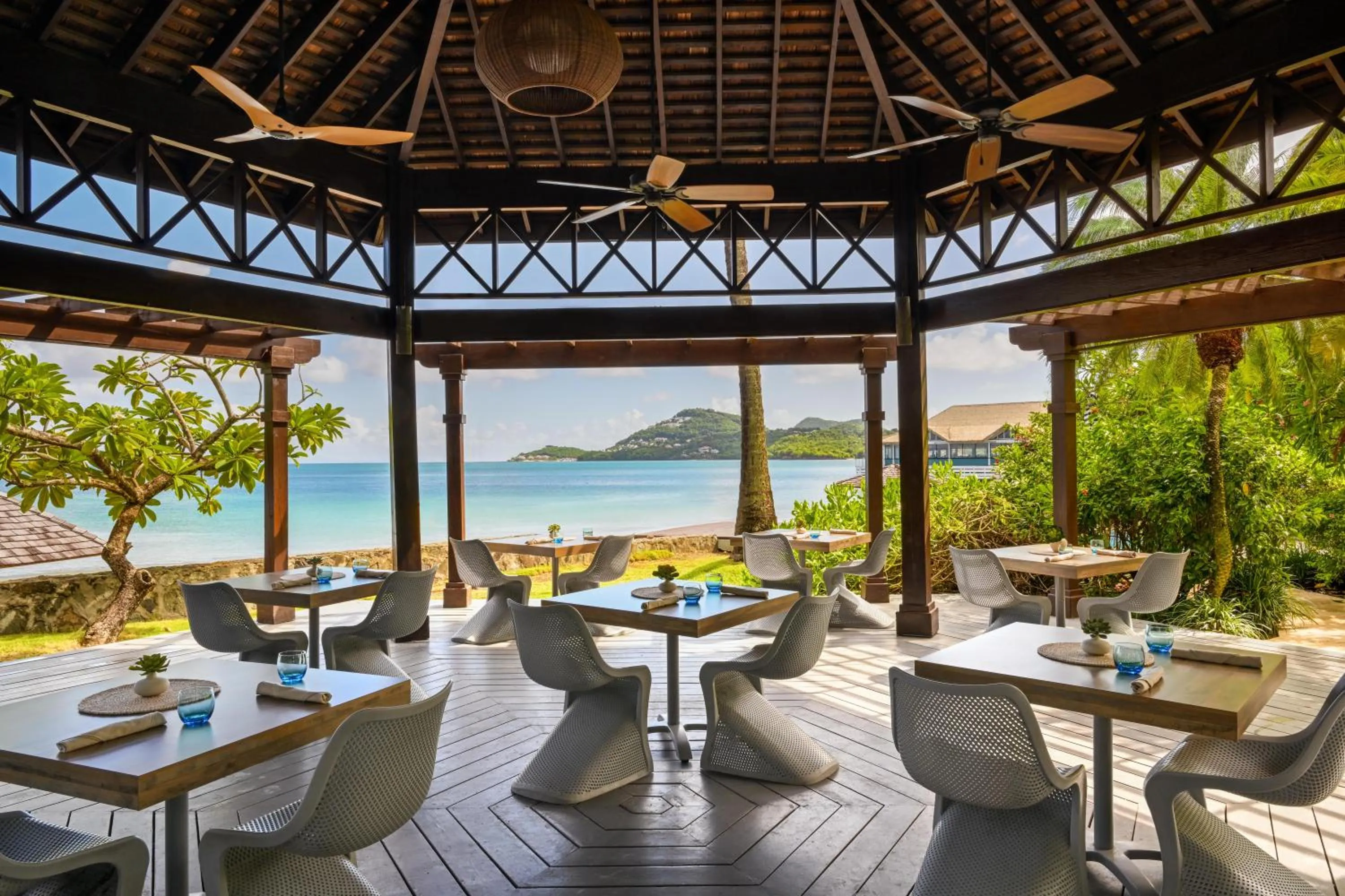 Restaurant/places to eat in Sandals Halcyon Beach All Inclusive - Couples Only