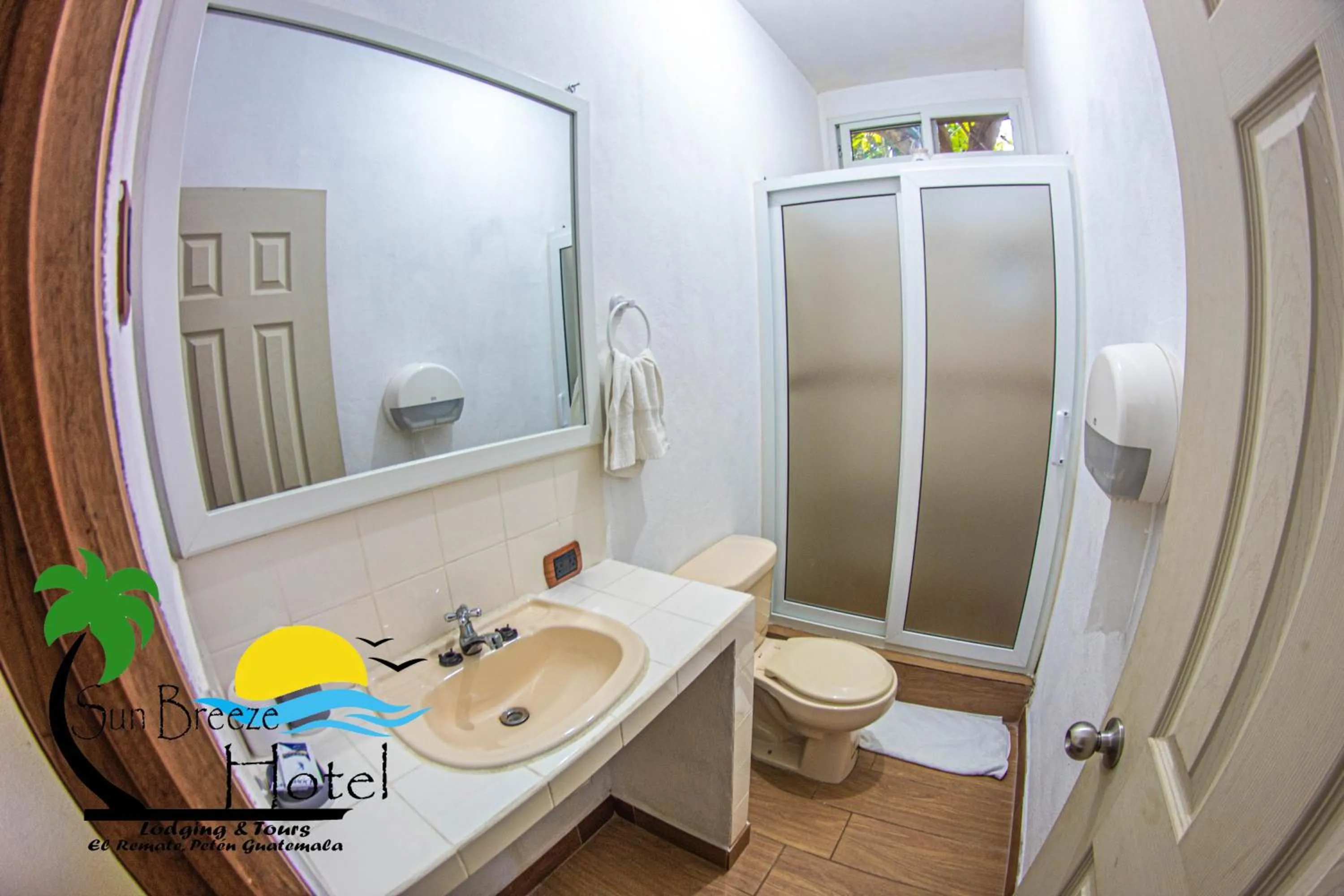 Bathroom in Sun Breeze Hotel