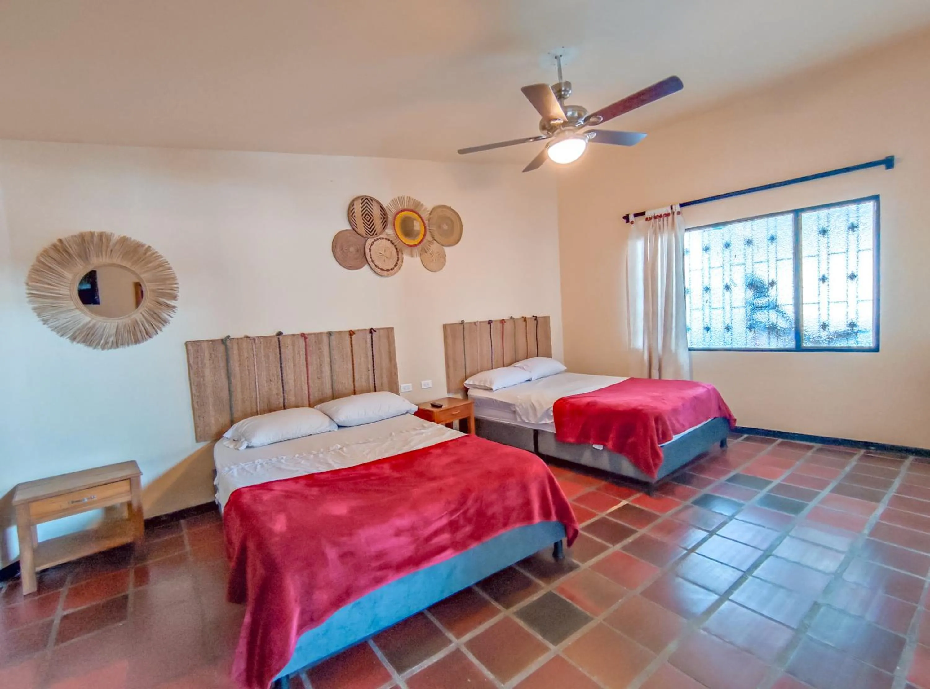 4-Bed Mixed Dormitory Room in La Rosa Nautica Hostel