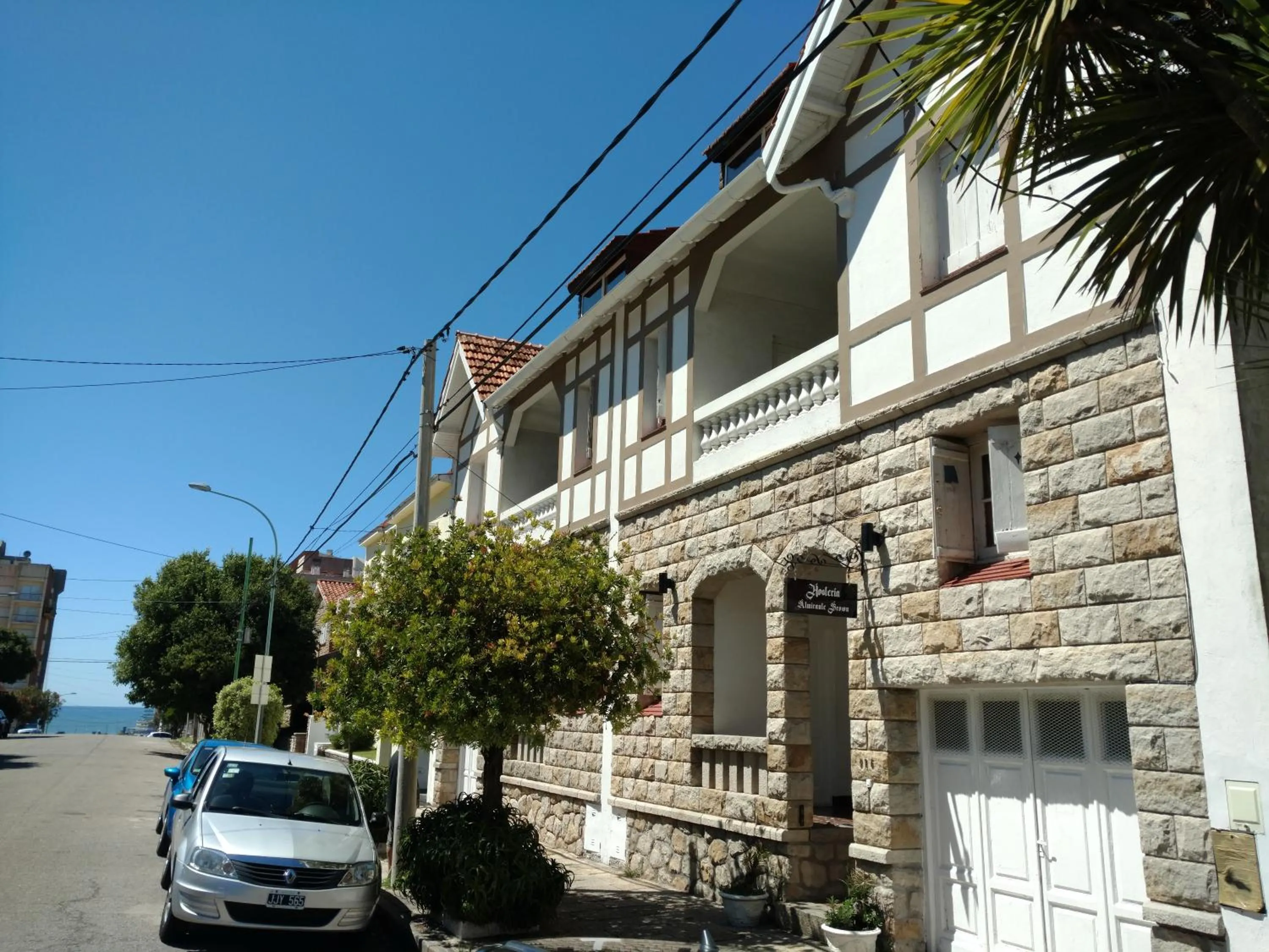 Facade/entrance in Hostería Almirante Brown