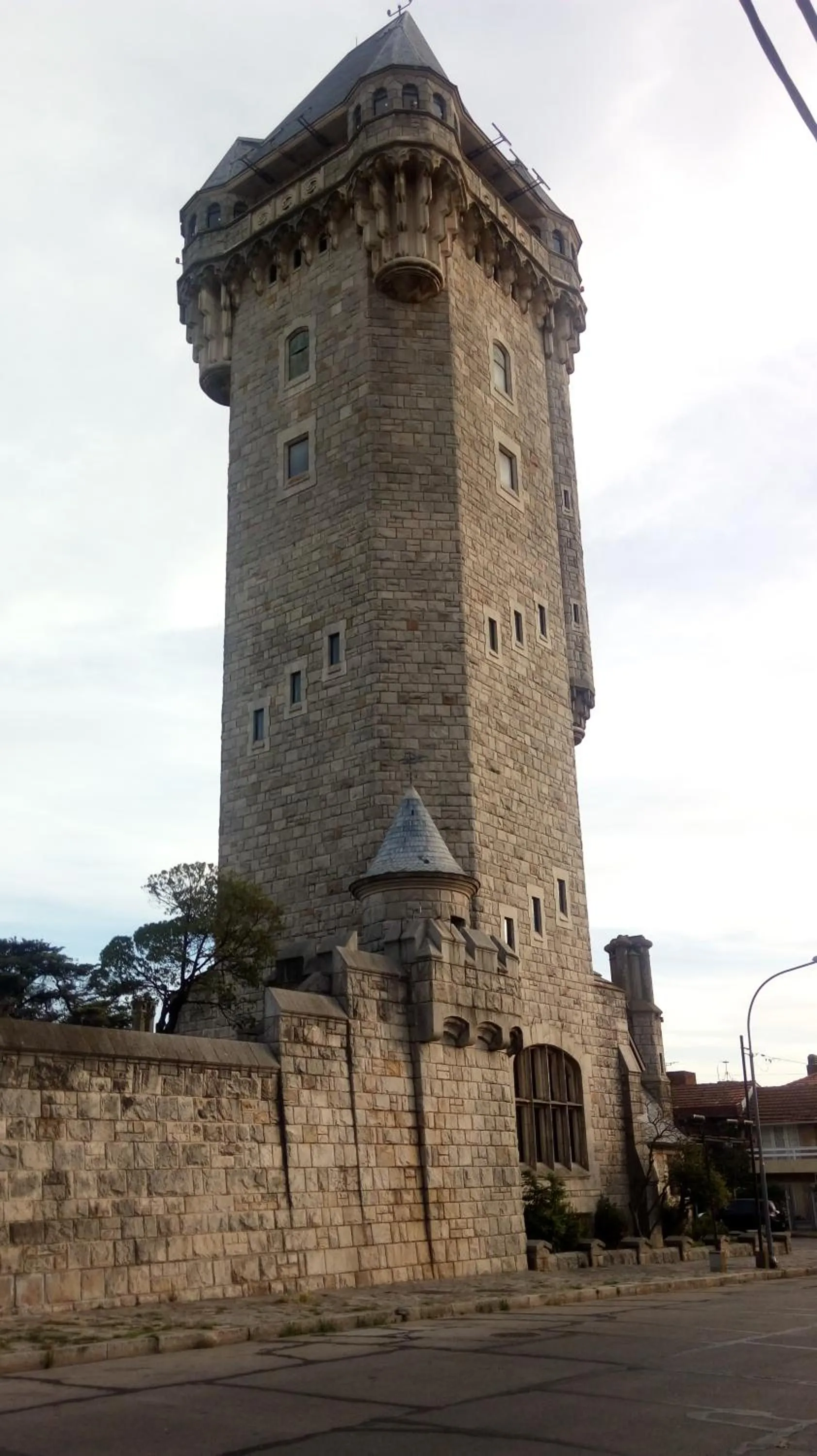 Nearby landmark in Hostería Almirante Brown