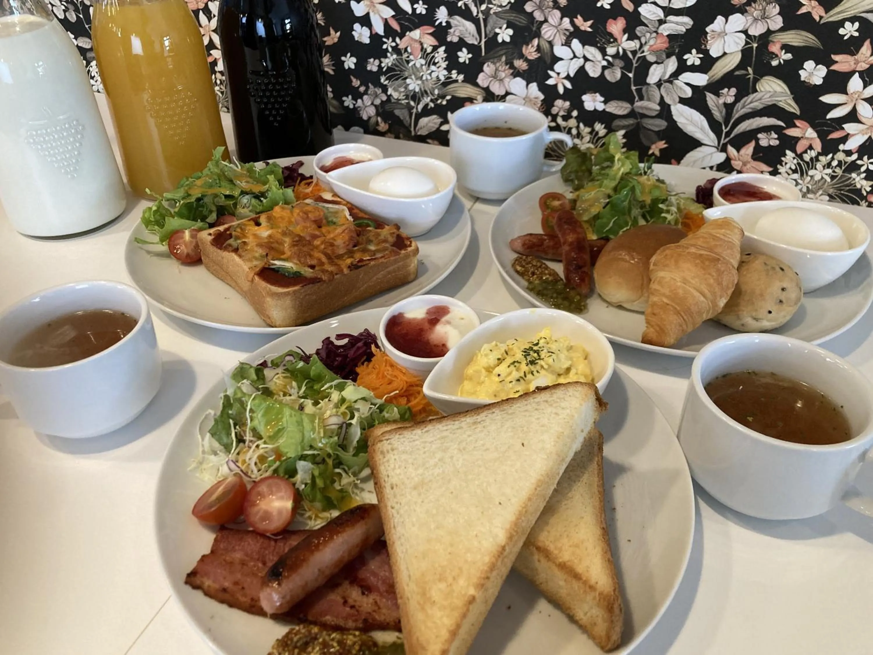 Breakfast in The Peridot Smart Hotel Tancha Ward